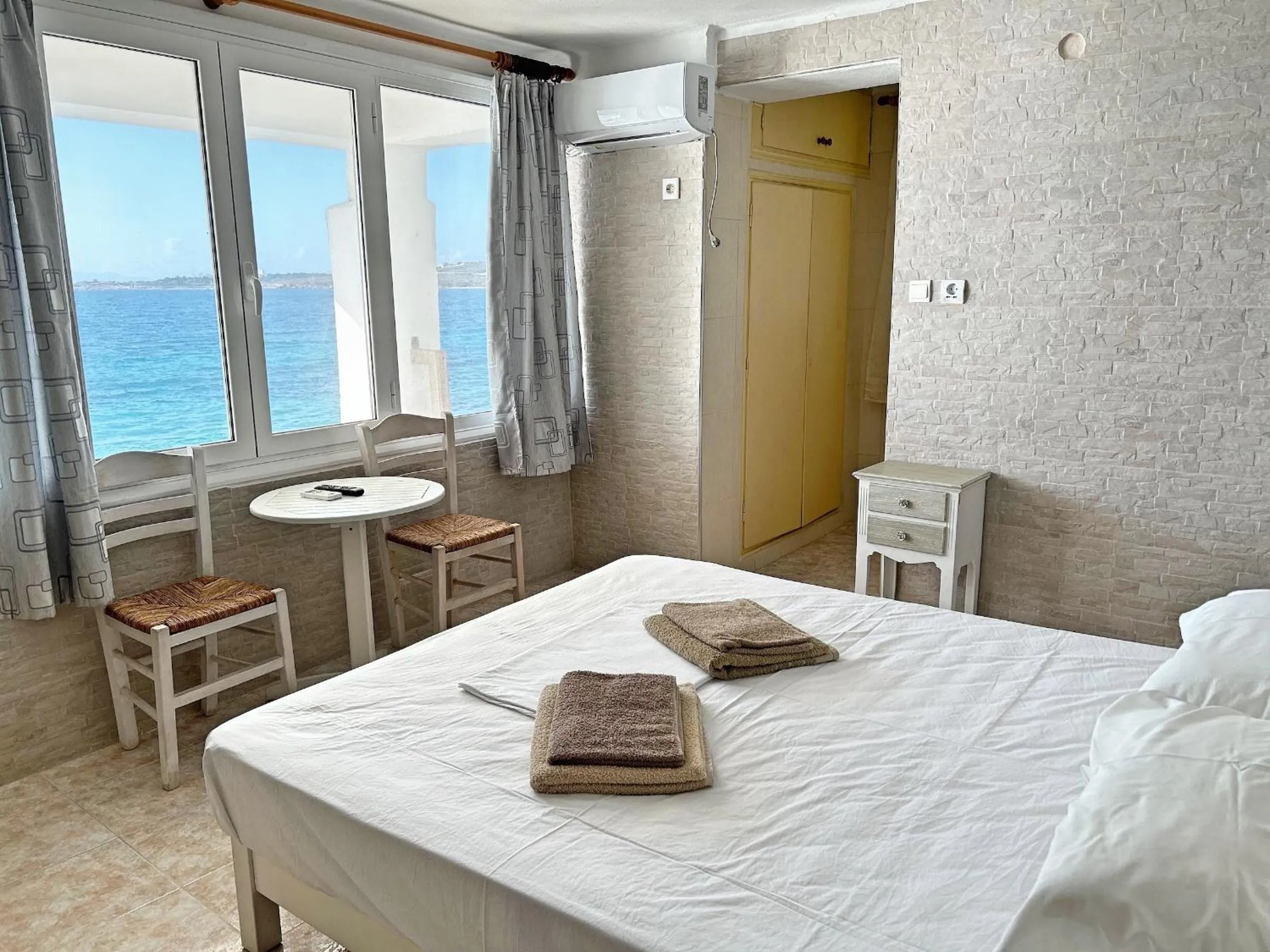 Bed in Petalides Apartments