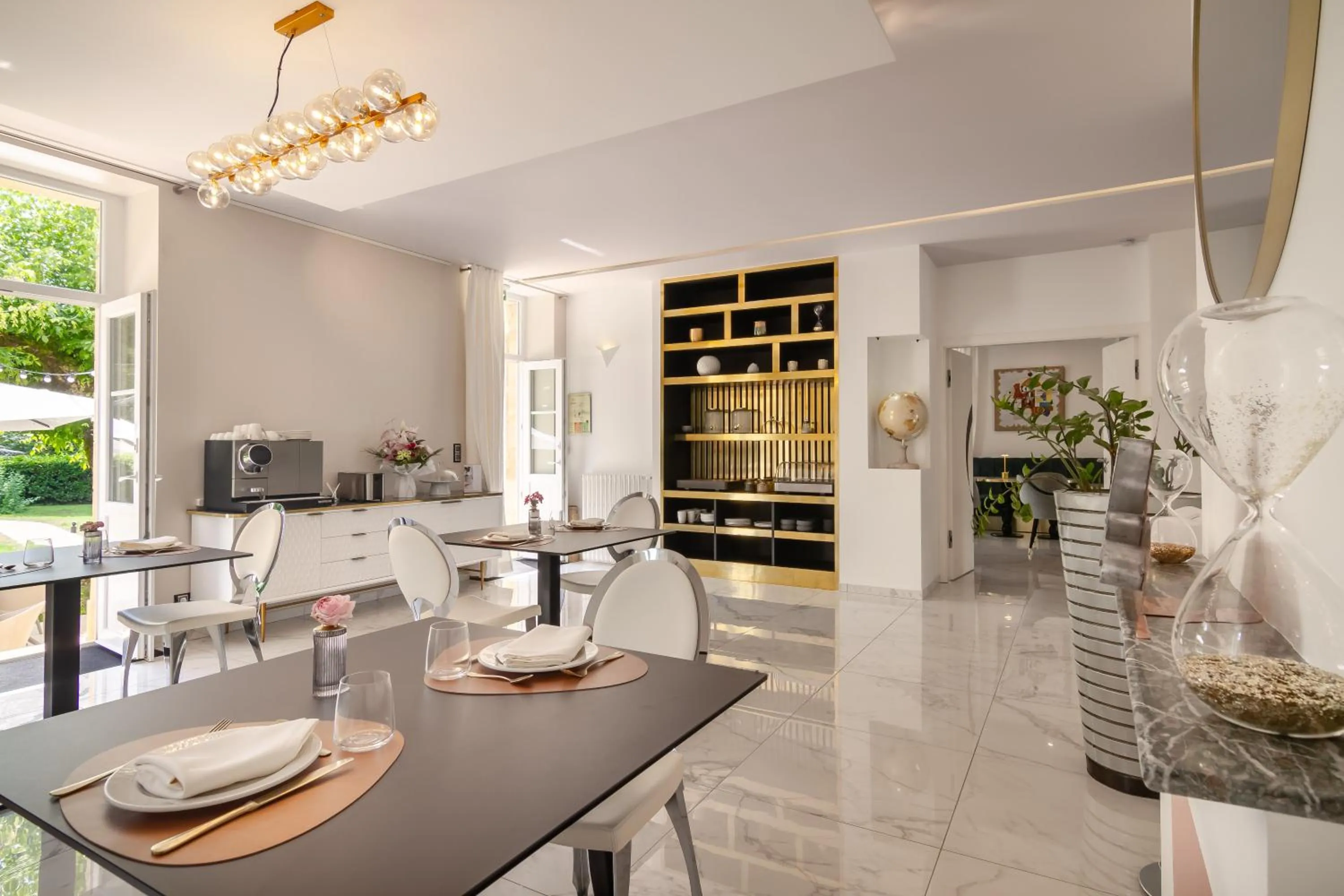 Dining area in Château de Maraval