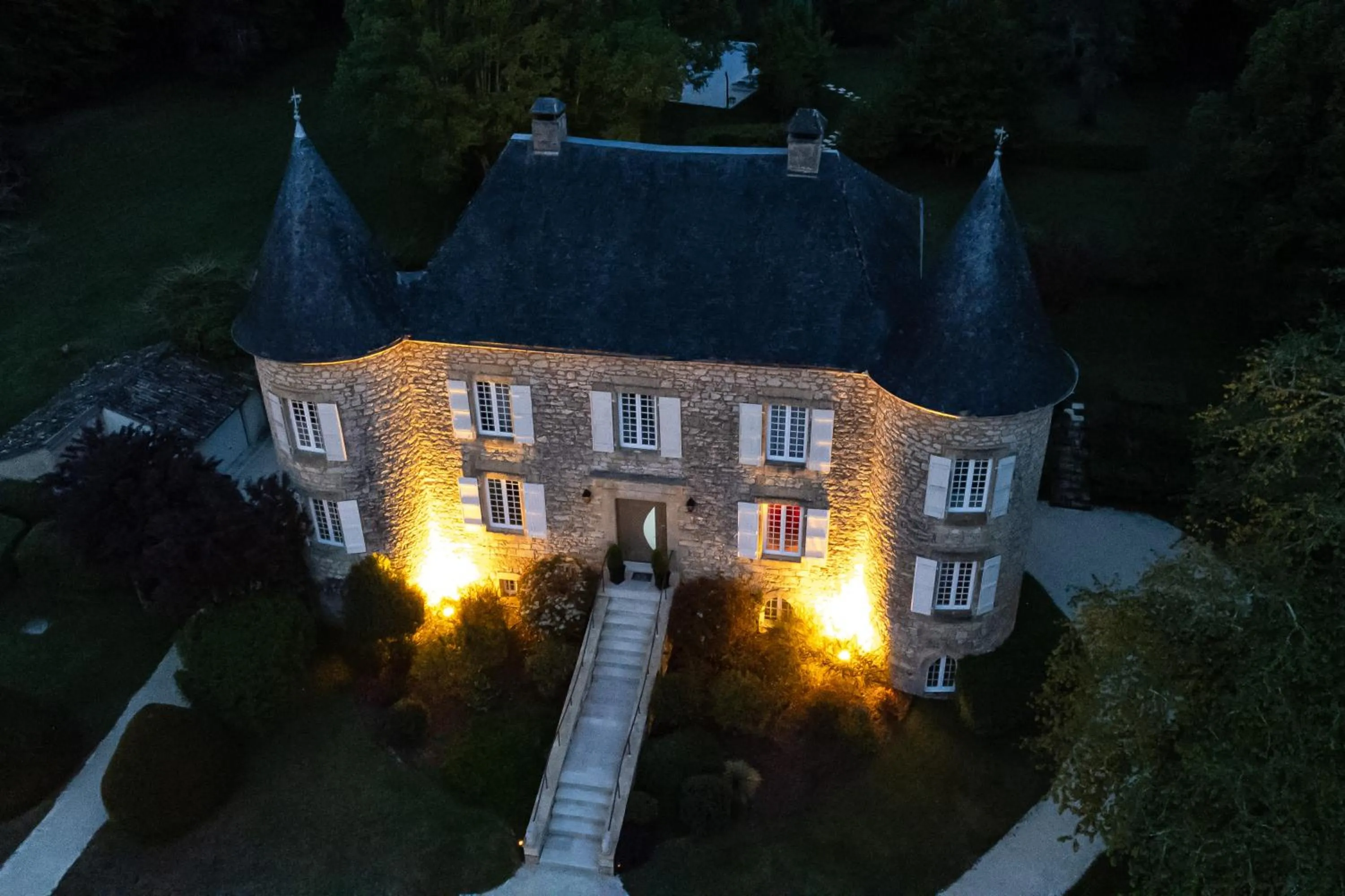 Property building in Château de Maraval