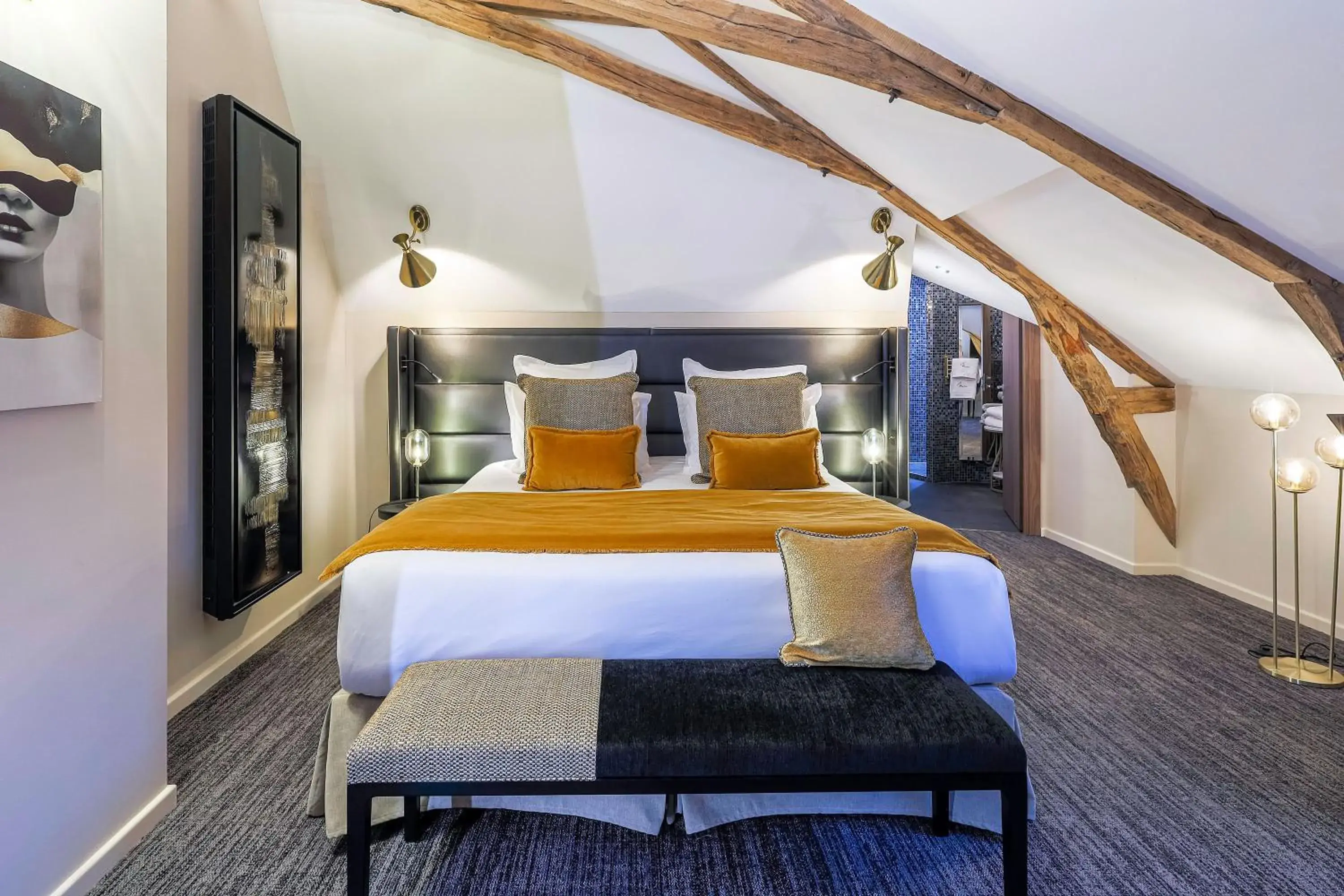 Double Room with Private Bathroom in Château de Maraval Double Room with Private Bathroom in Château de Maraval