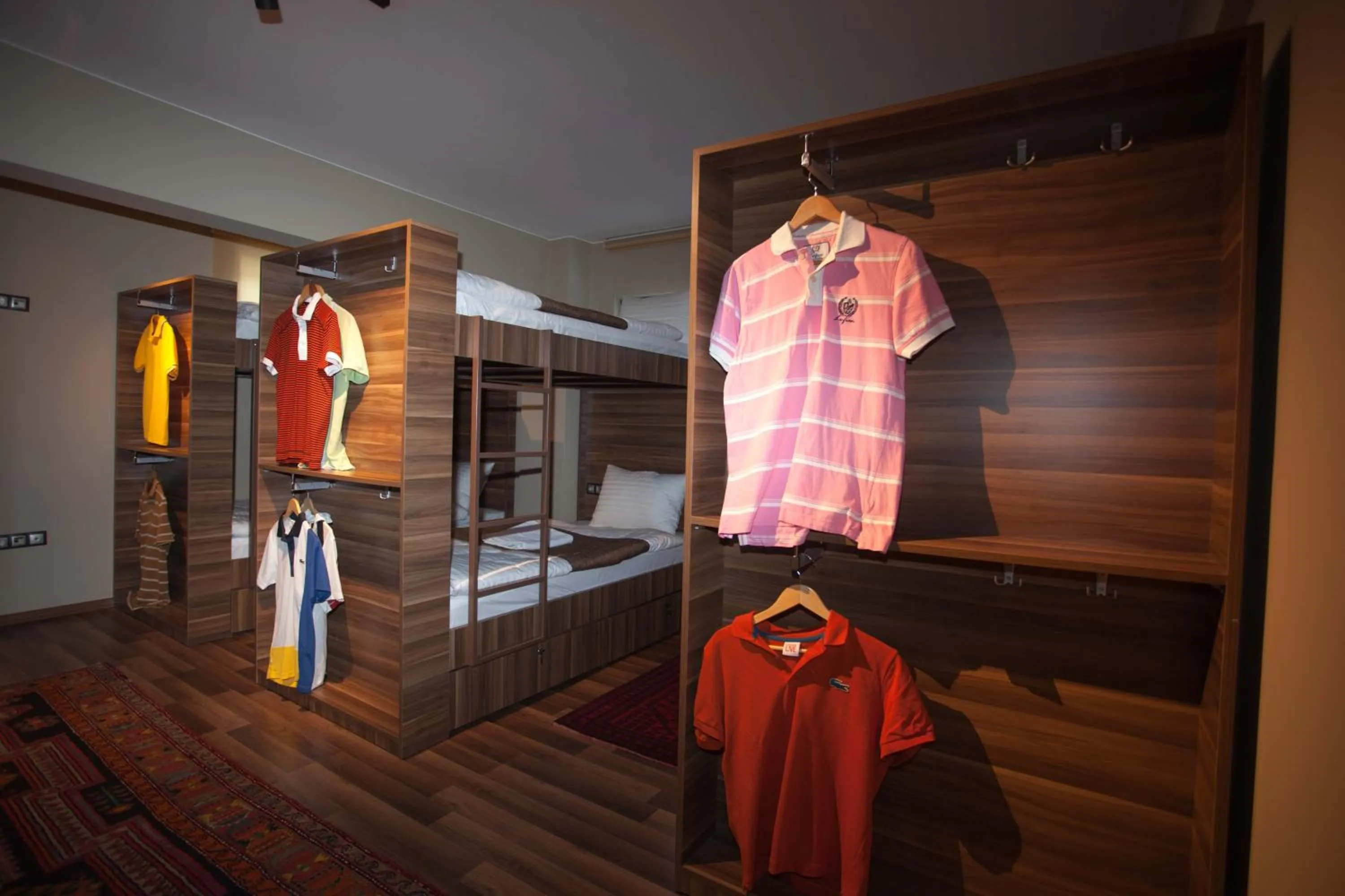 bunk bed in Juliet Rooms & Kitchen