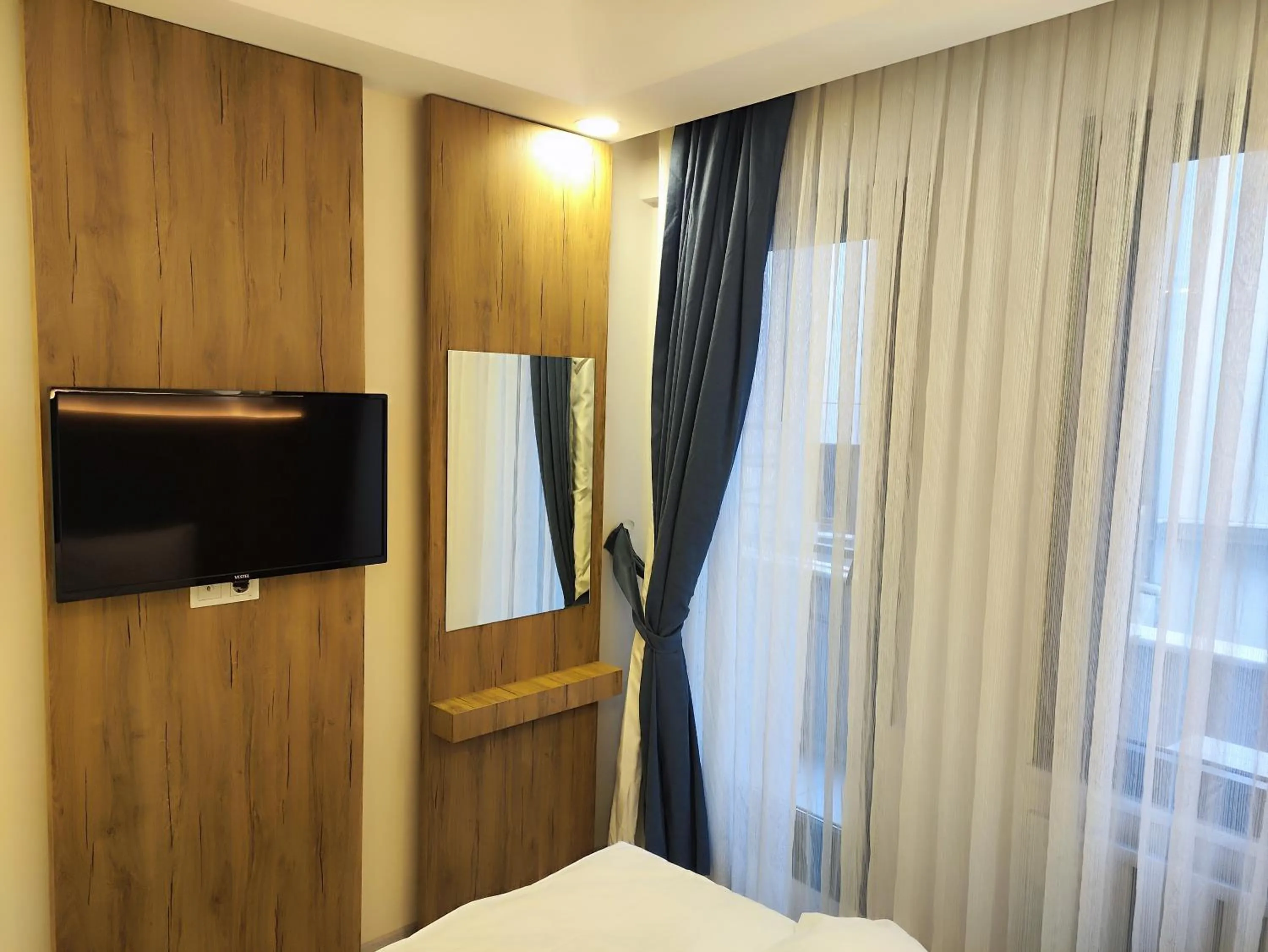 TV and multimedia, Bed in Hotel Esve Istanbul