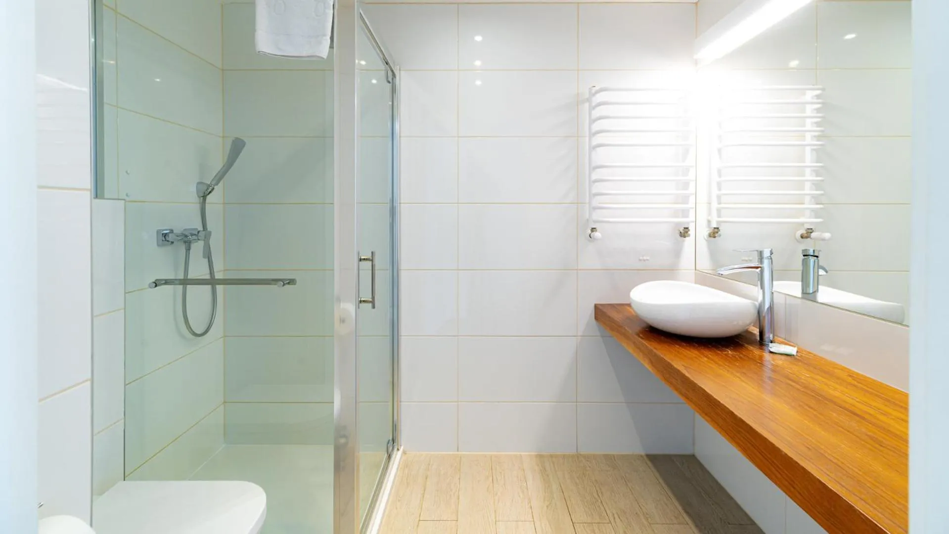 Shower in Aparthotel Panorama - Czarna Góra Resort, Sun & Snow