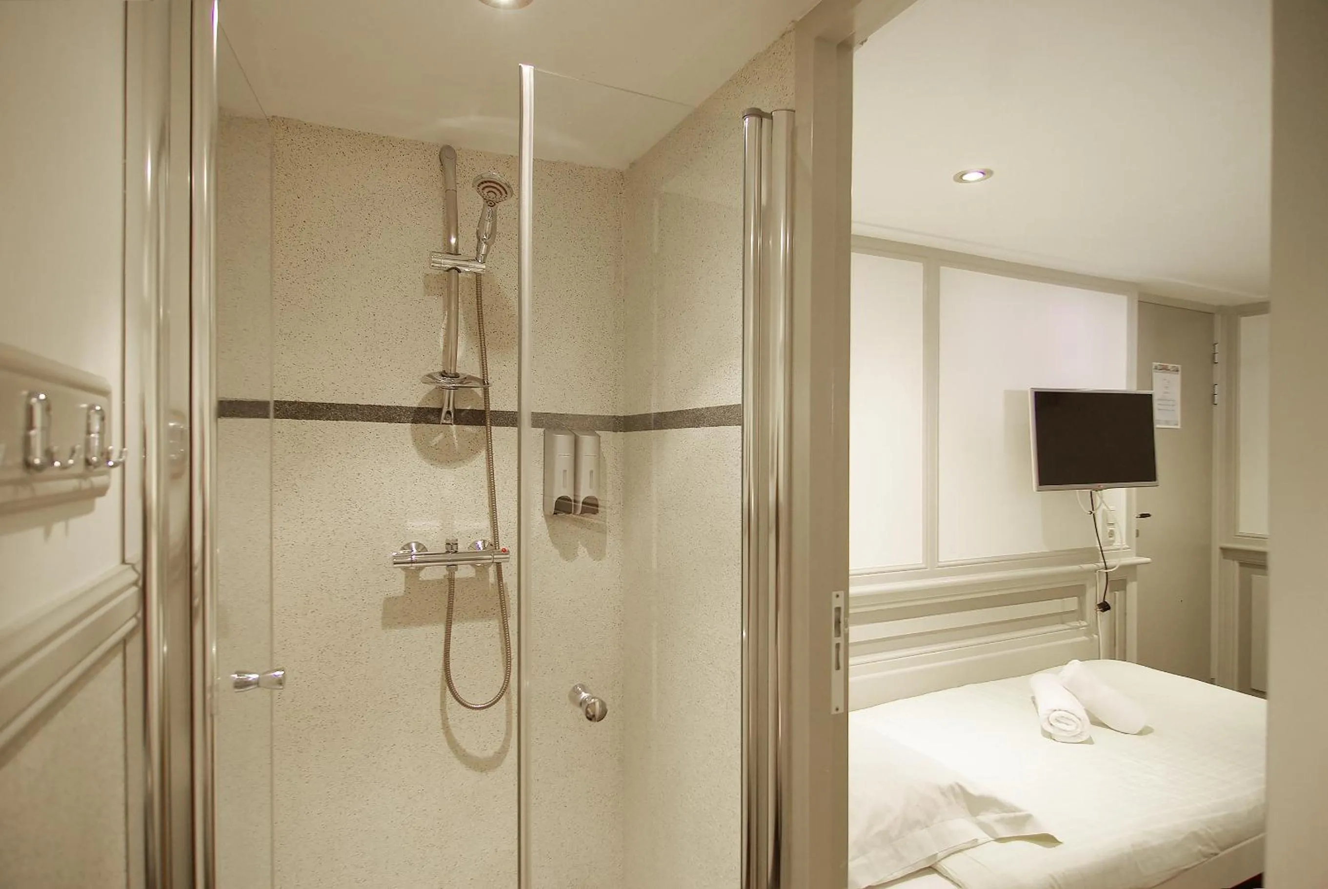 Bed in Kapitein Anna