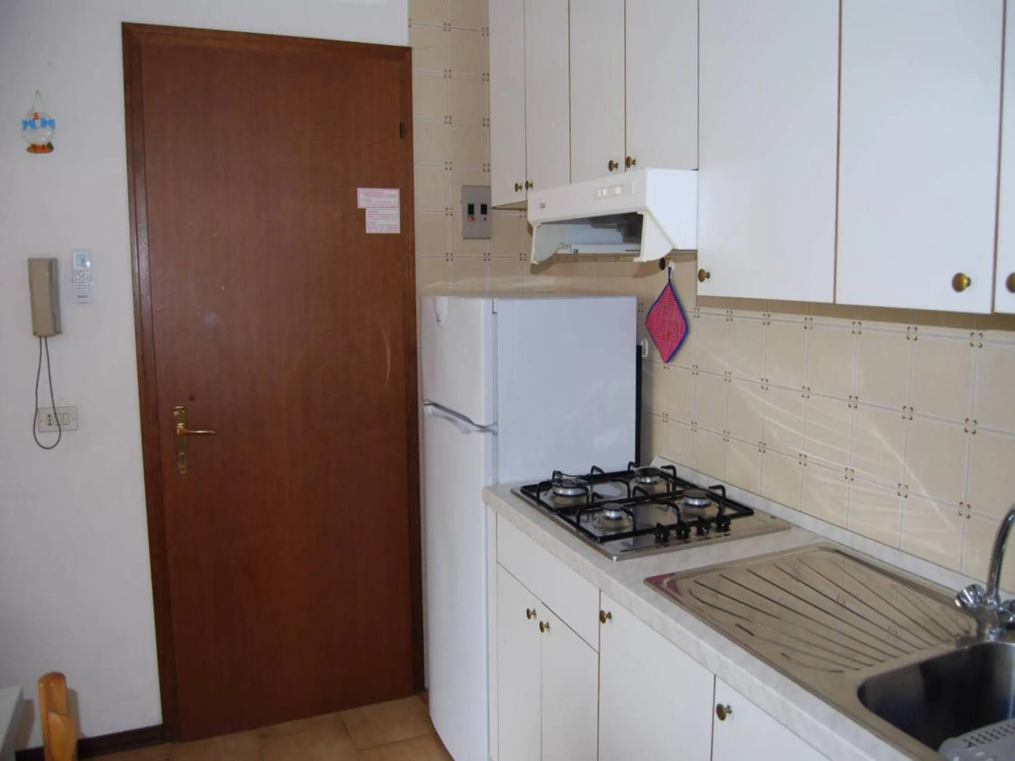 Lovely flat just 400mt from the sea
