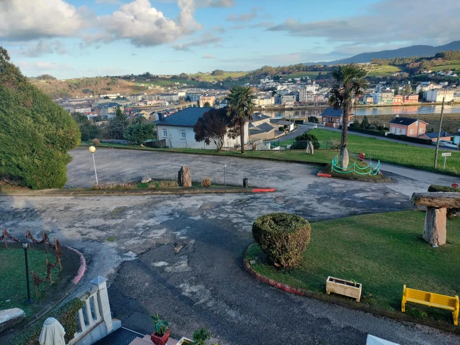 Parking in Hotel Capellan