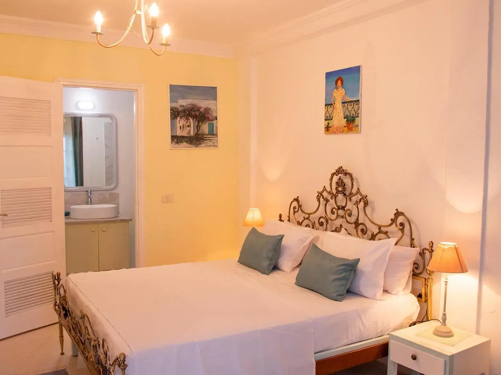 Double Room with Patio - single occupancy in Dar Yessine Boutique Hôtel Double Room with Patio - single occupancy in Dar Yessine Boutique Hôtel