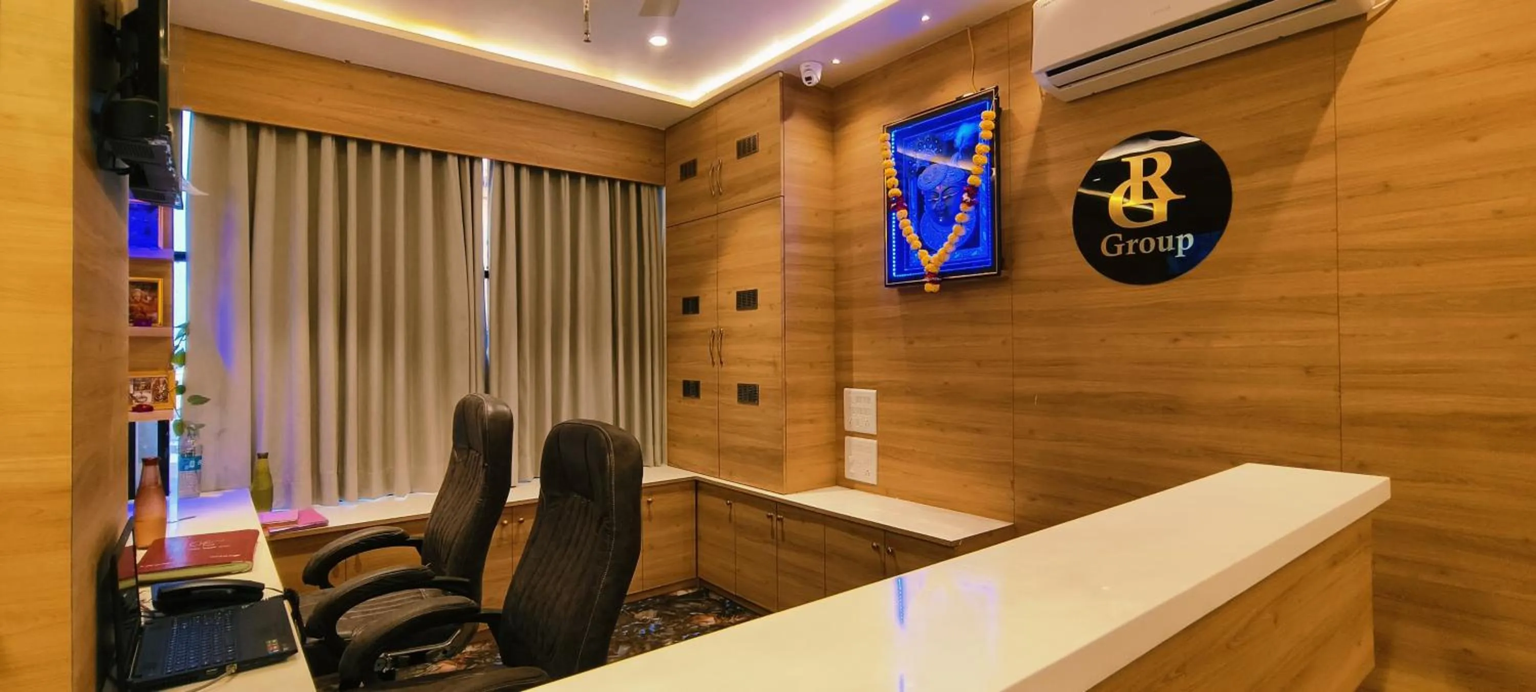 Lobby or reception in Hotel Krish villa