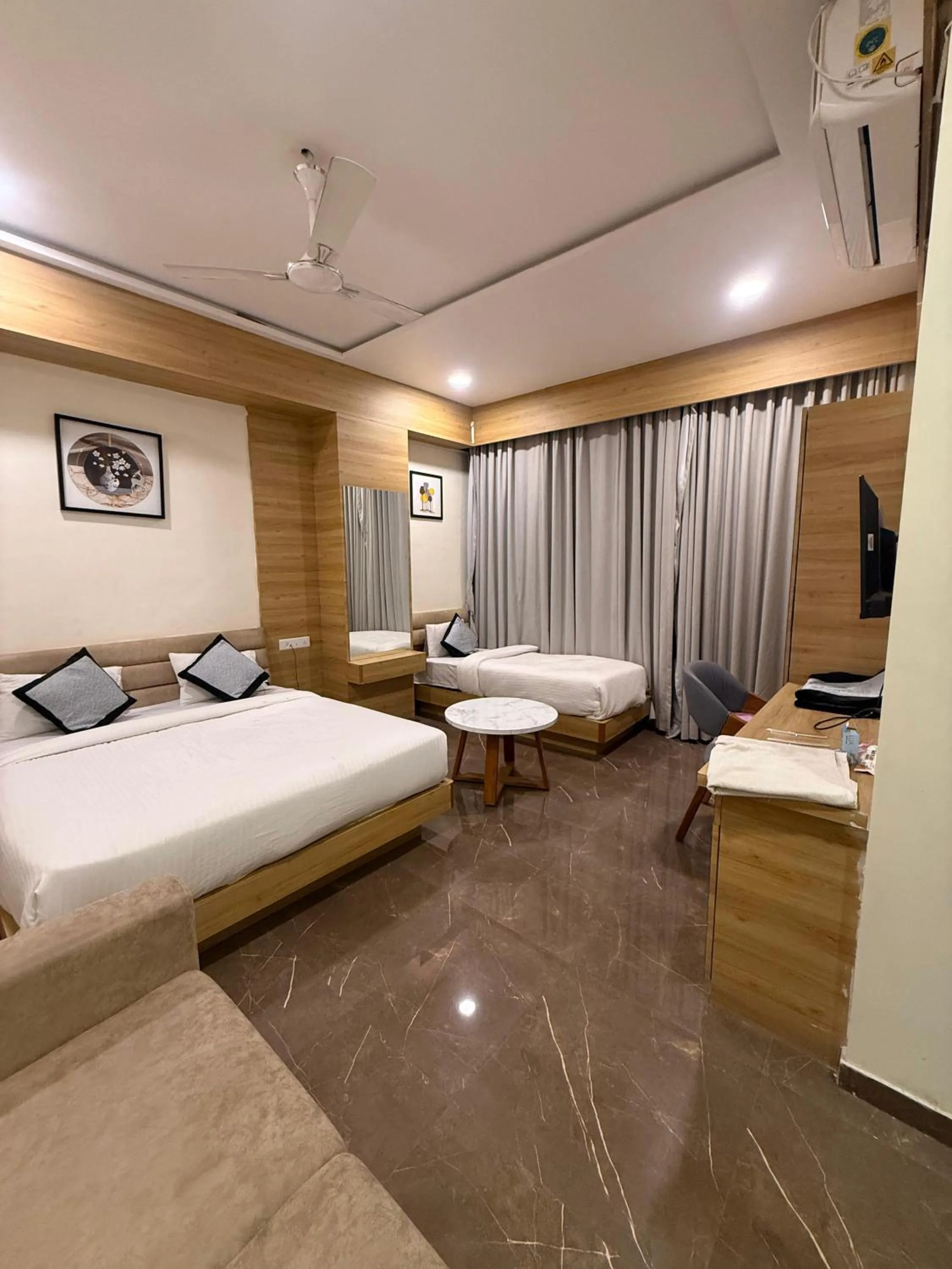 Bed in Hotel Krish villa