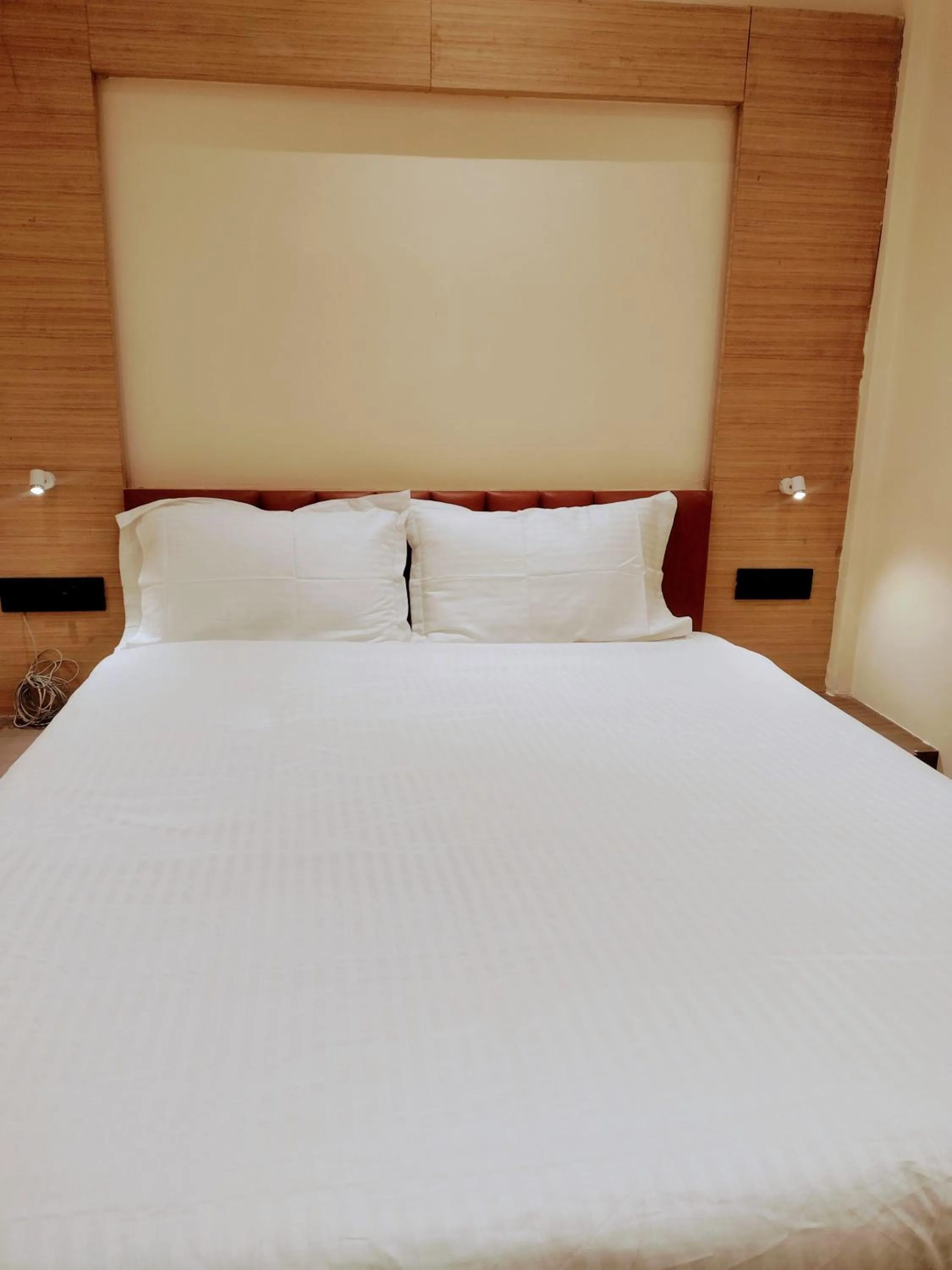 Bedroom, Bed in HOTEL SKYKING