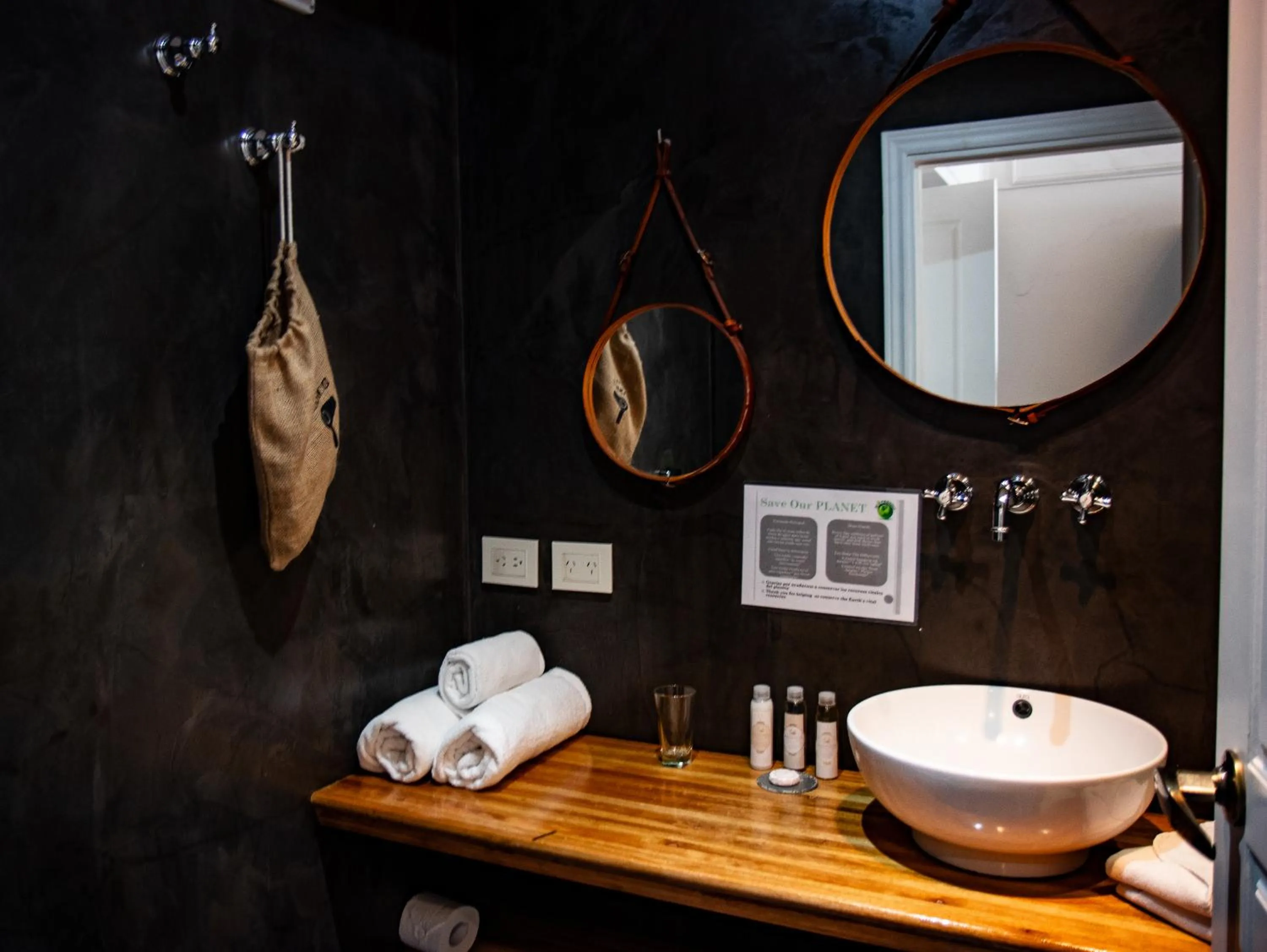 Bathroom in Hotel Clasico