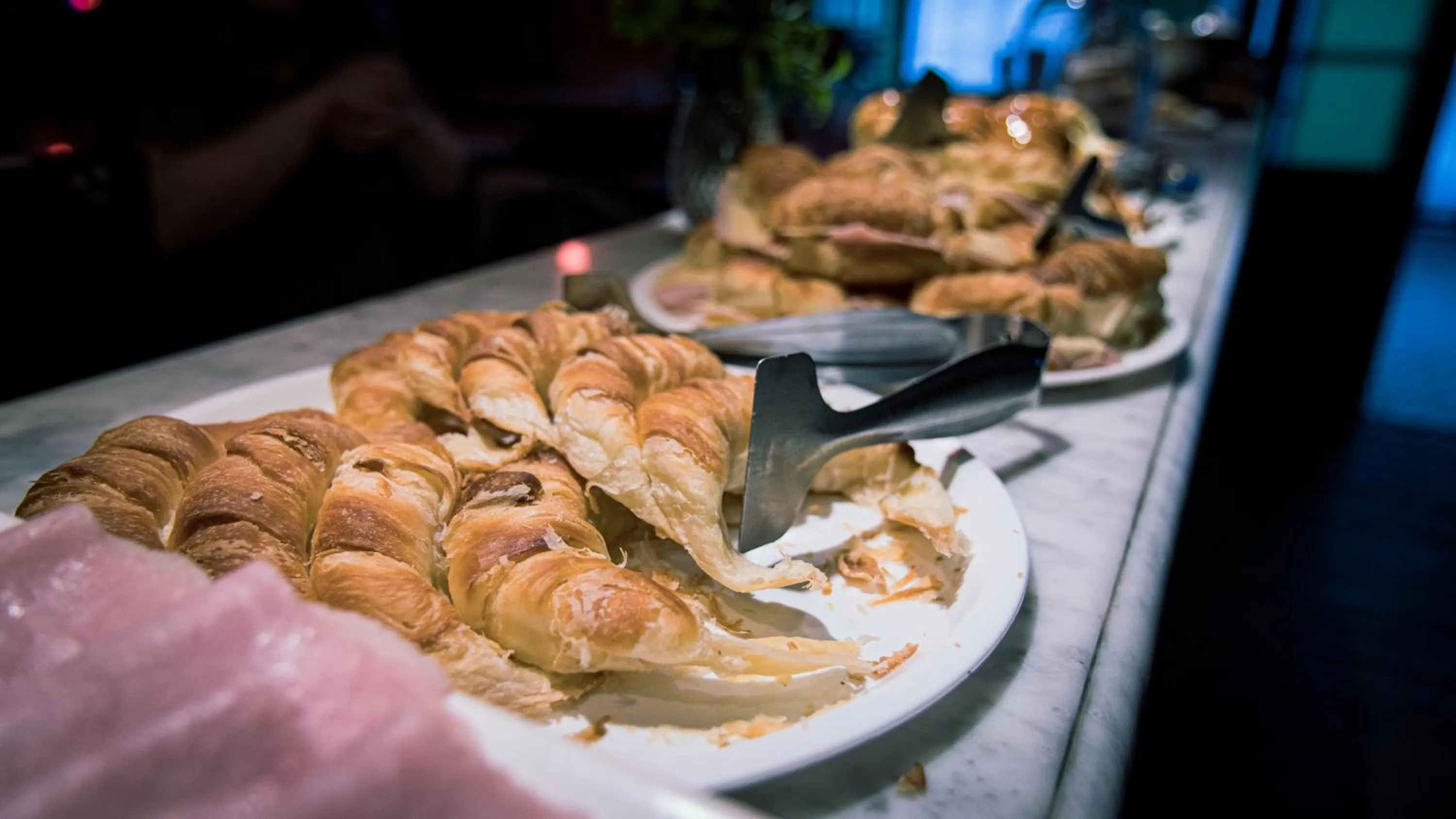 Buffet breakfast in Hotel Clasico