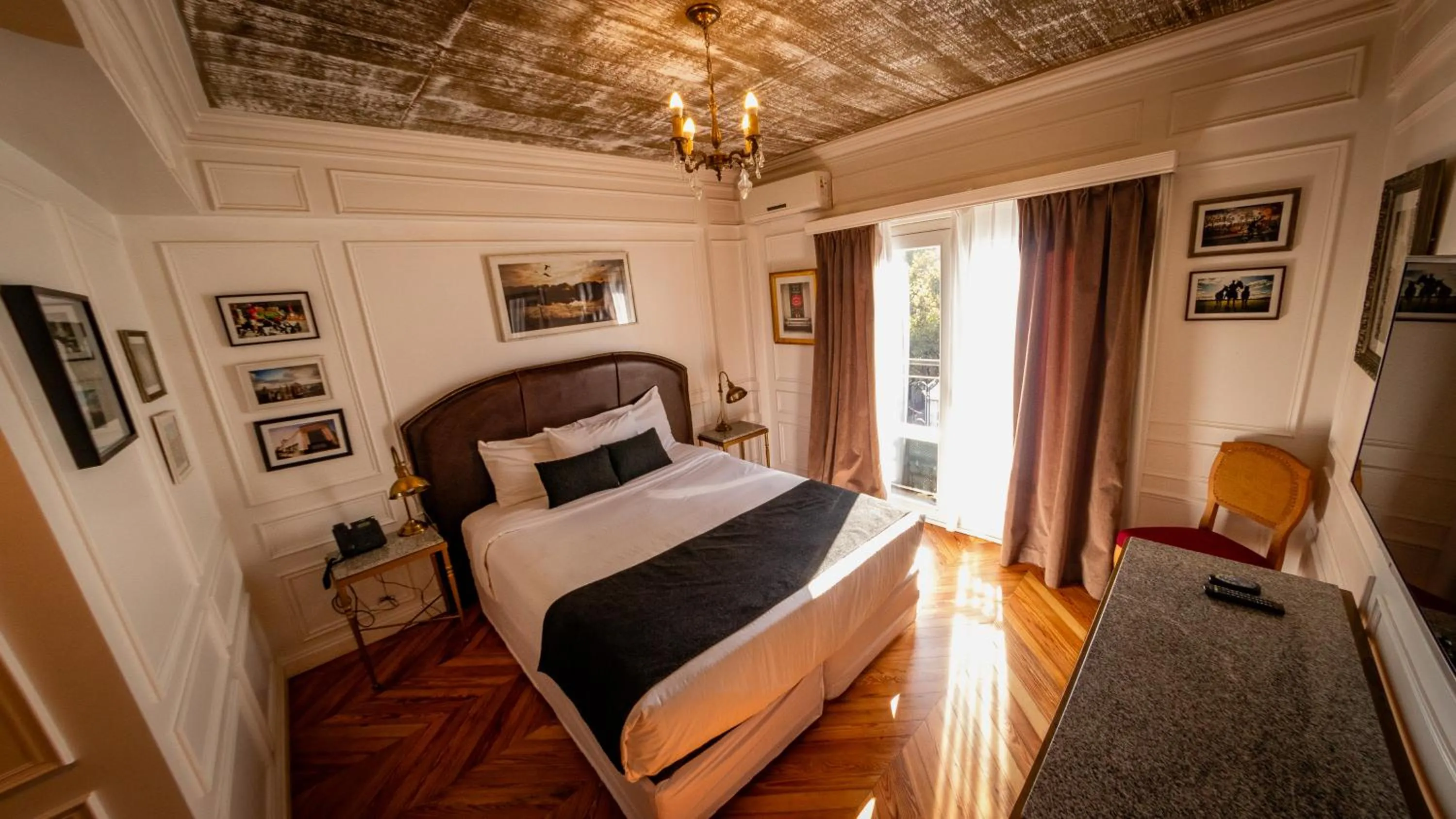 Bed in Hotel Clasico