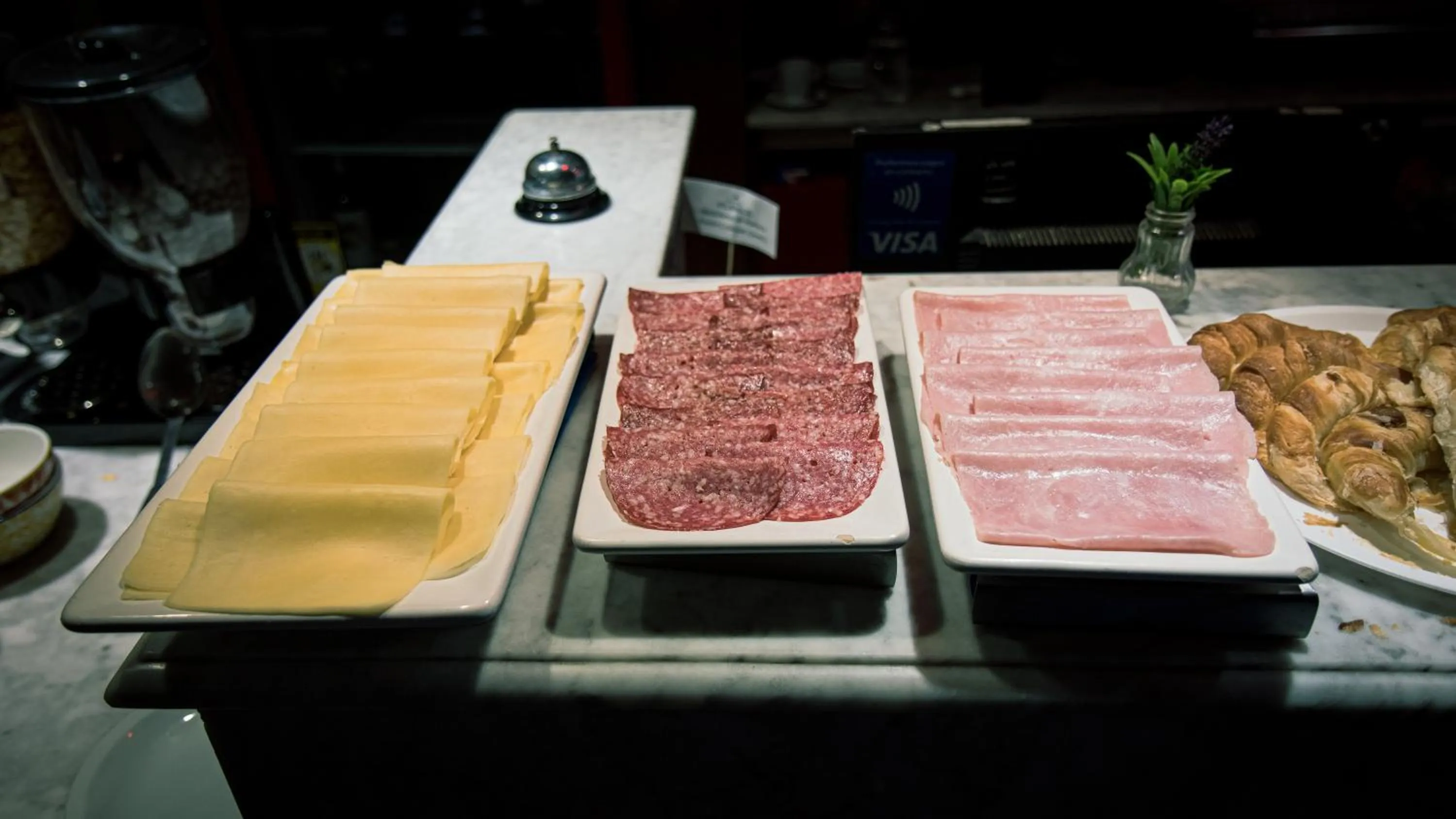 Buffet breakfast in Hotel Clasico