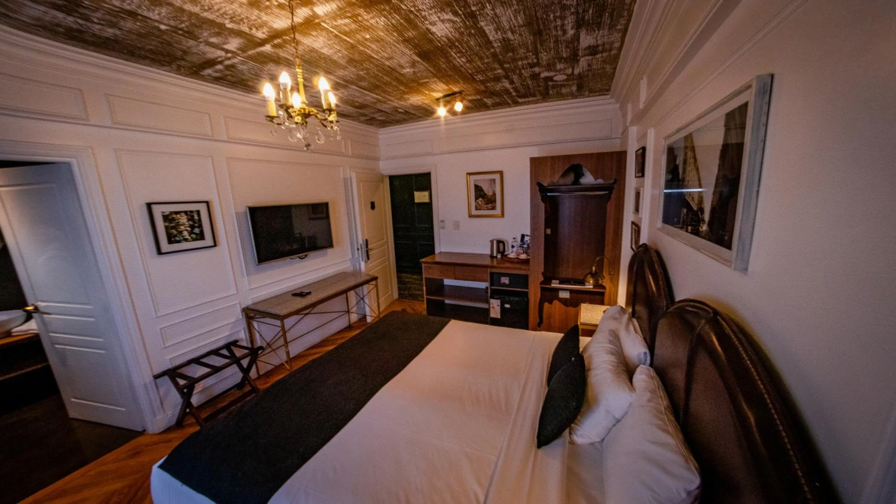 Photo of the whole room, Bed in Hotel Clasico