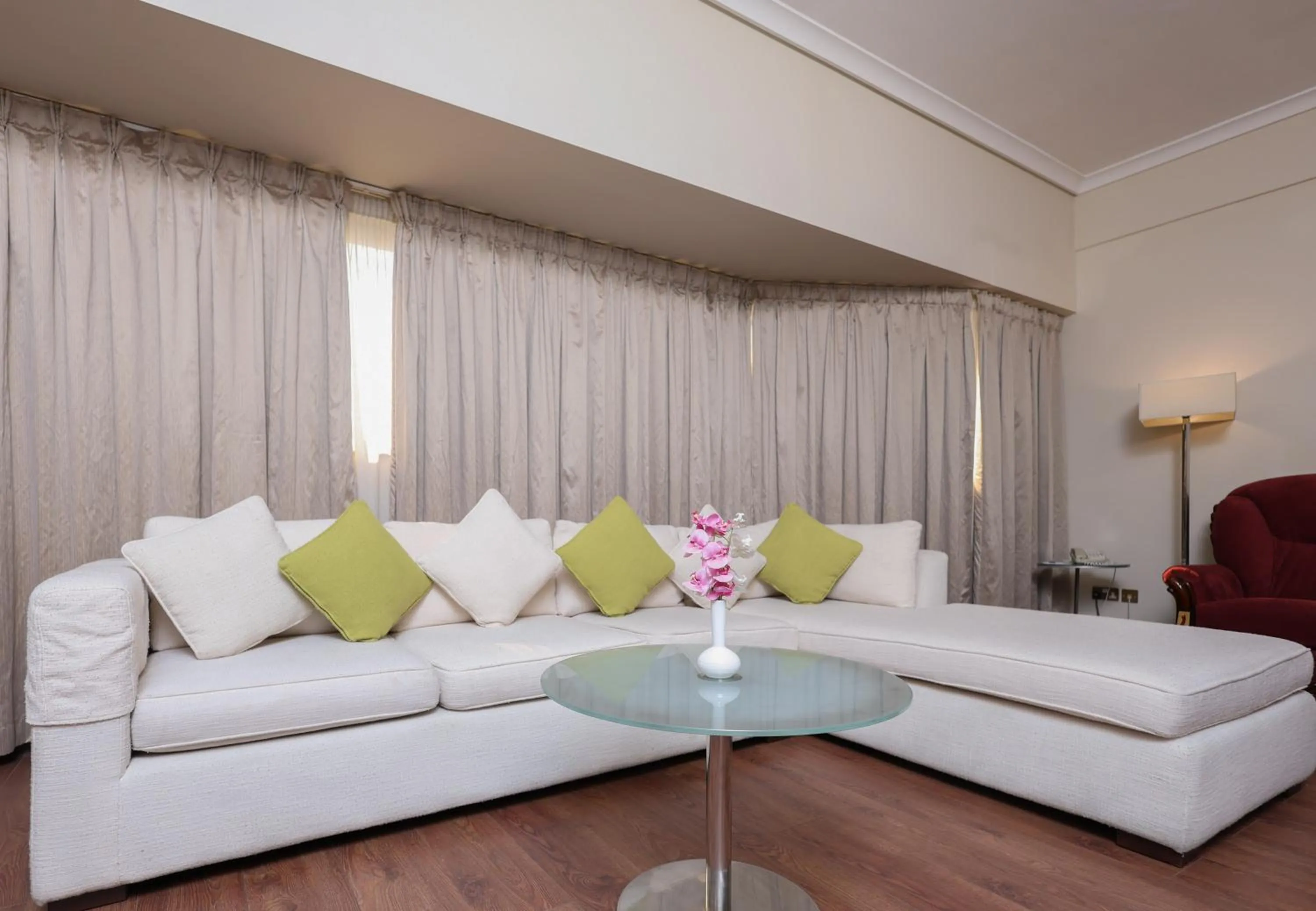 Living room in Aavri Hotel