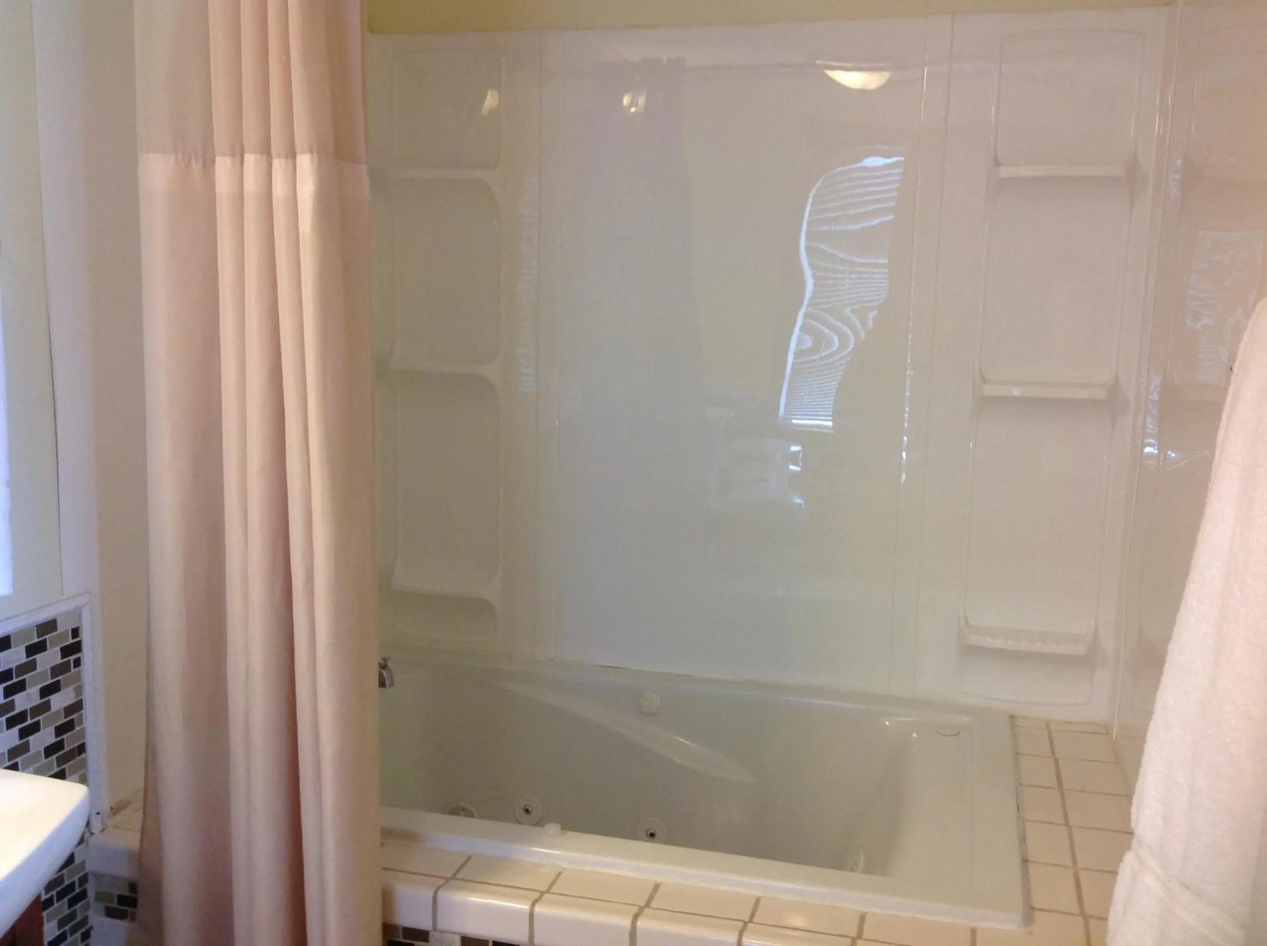 Bathroom in The Moulton Hotel