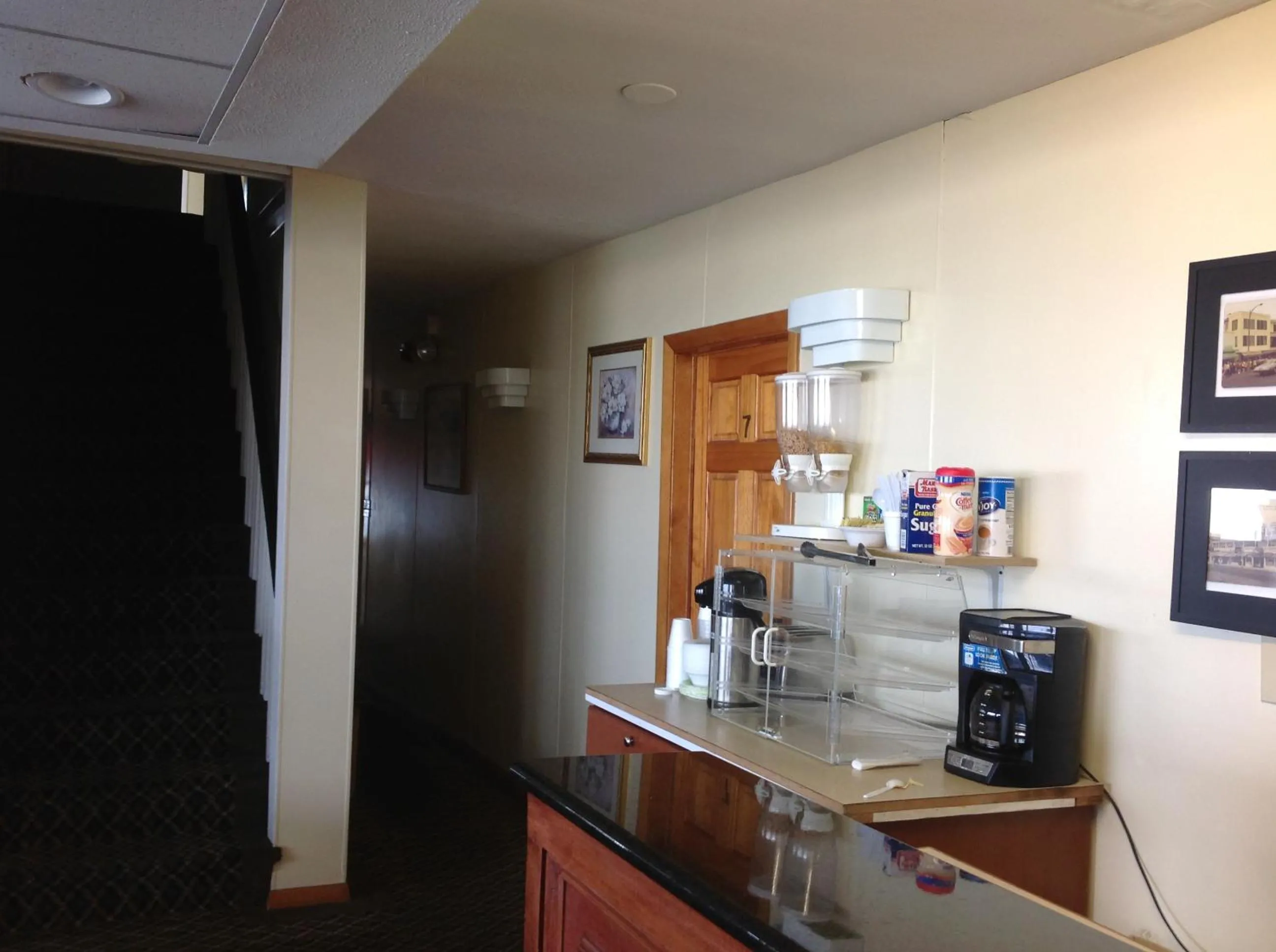 Coffee/tea facilities in The Moulton Hotel