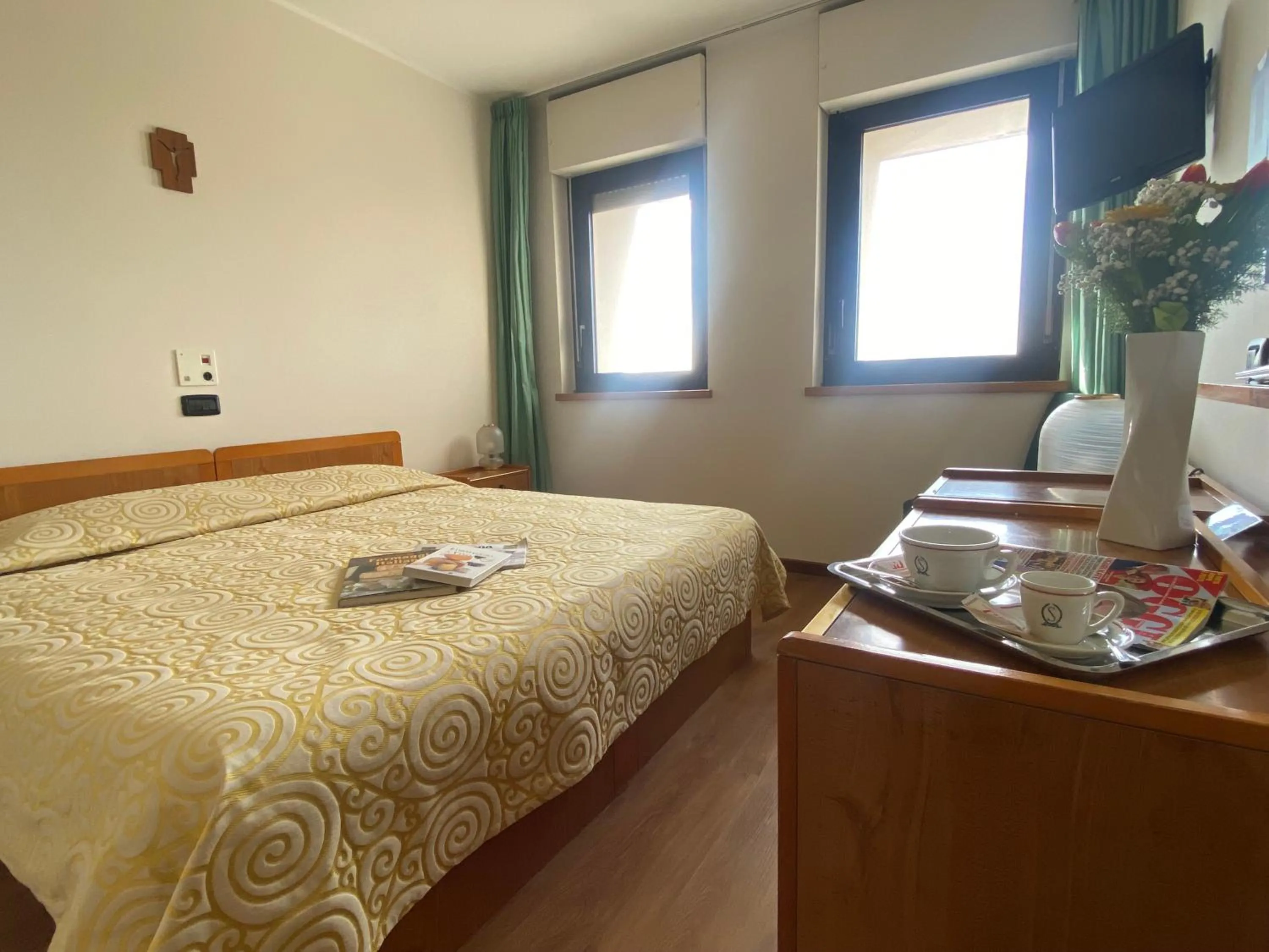 Bed in Hotel Ristorante SASSO