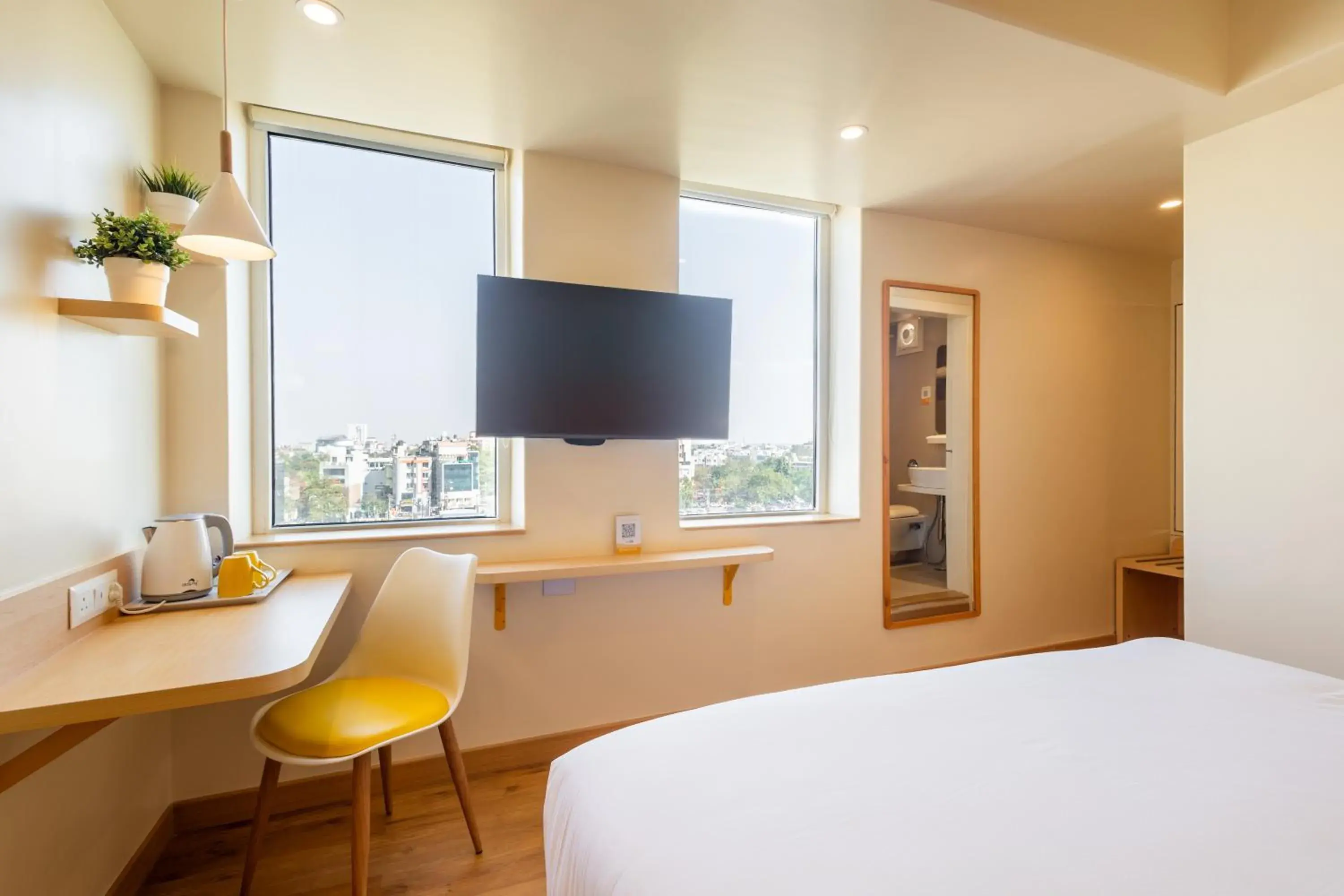 Bedroom, Bed in Bloom Hotel - Ranchi Bedroom, Bed in Bloom Hotel - Ranchi