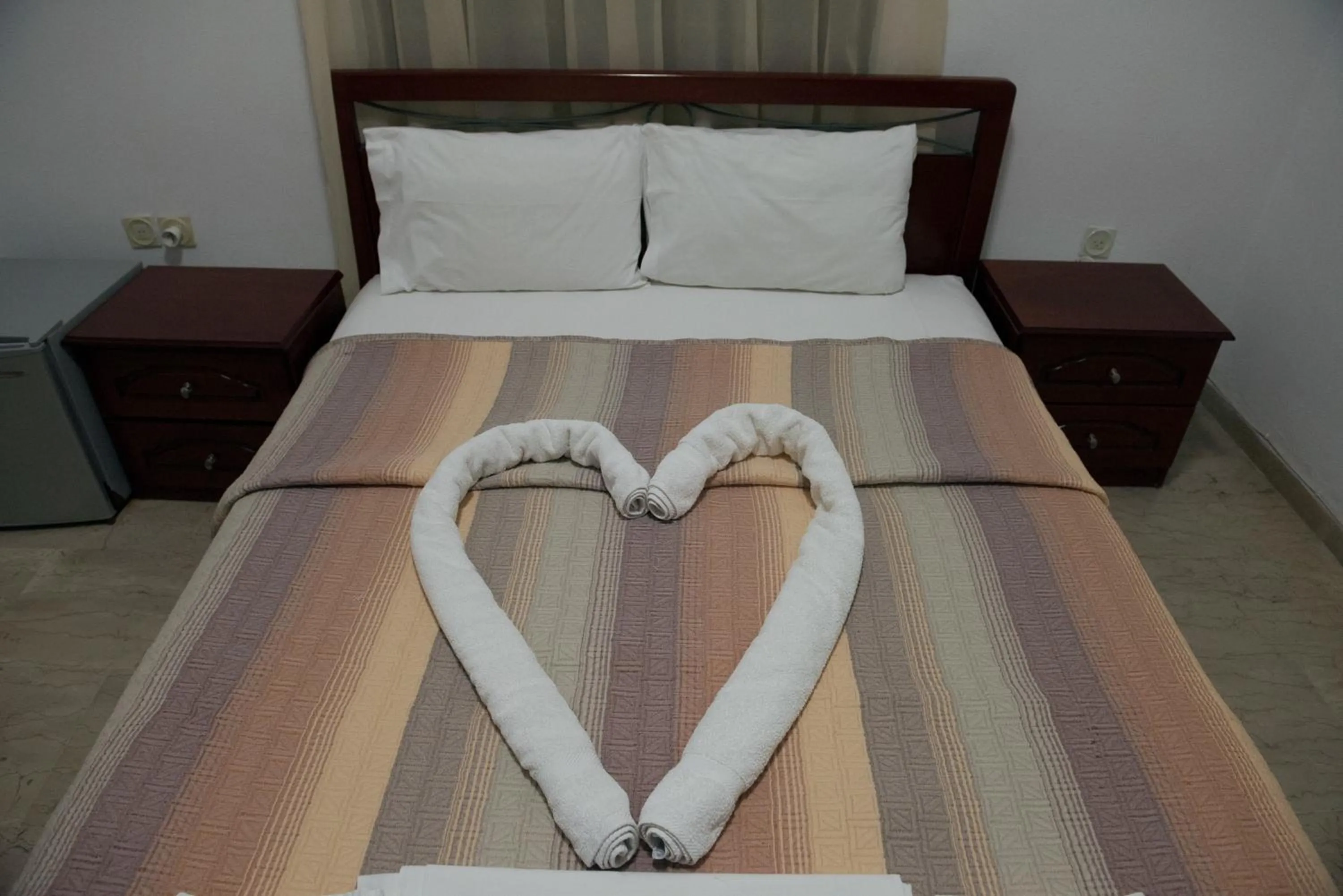 Bed in Hotel Glaros