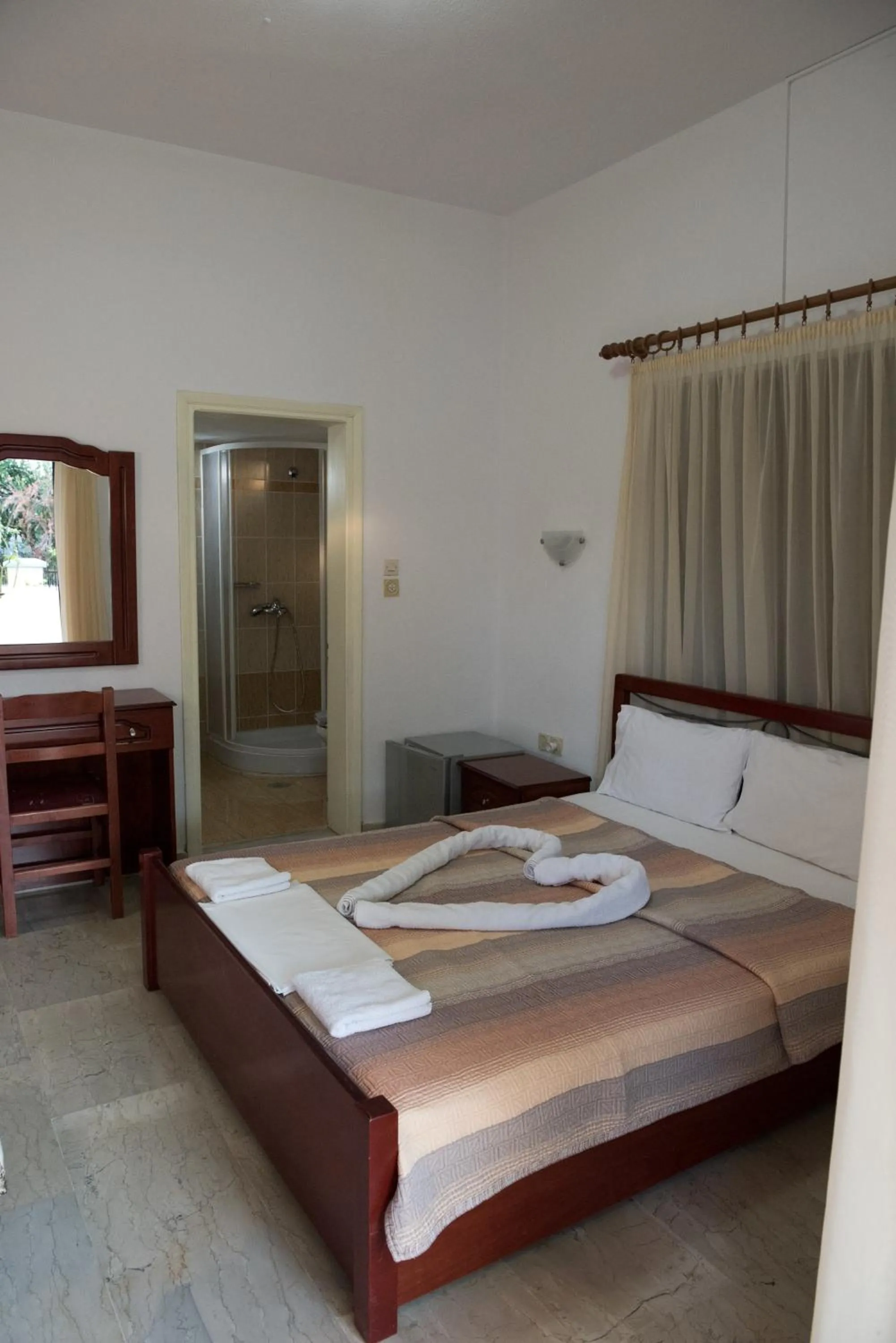 Photo of the whole room, Bed in Hotel Glaros