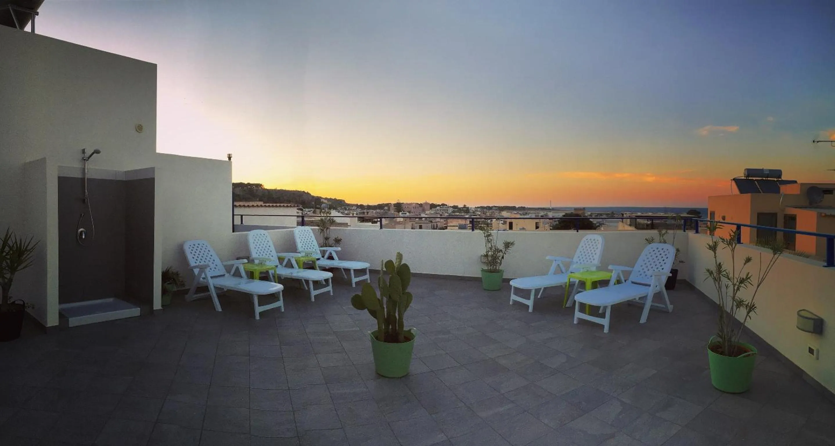 Solarium in Hotel Arte Mare - camere in via del mulino 45