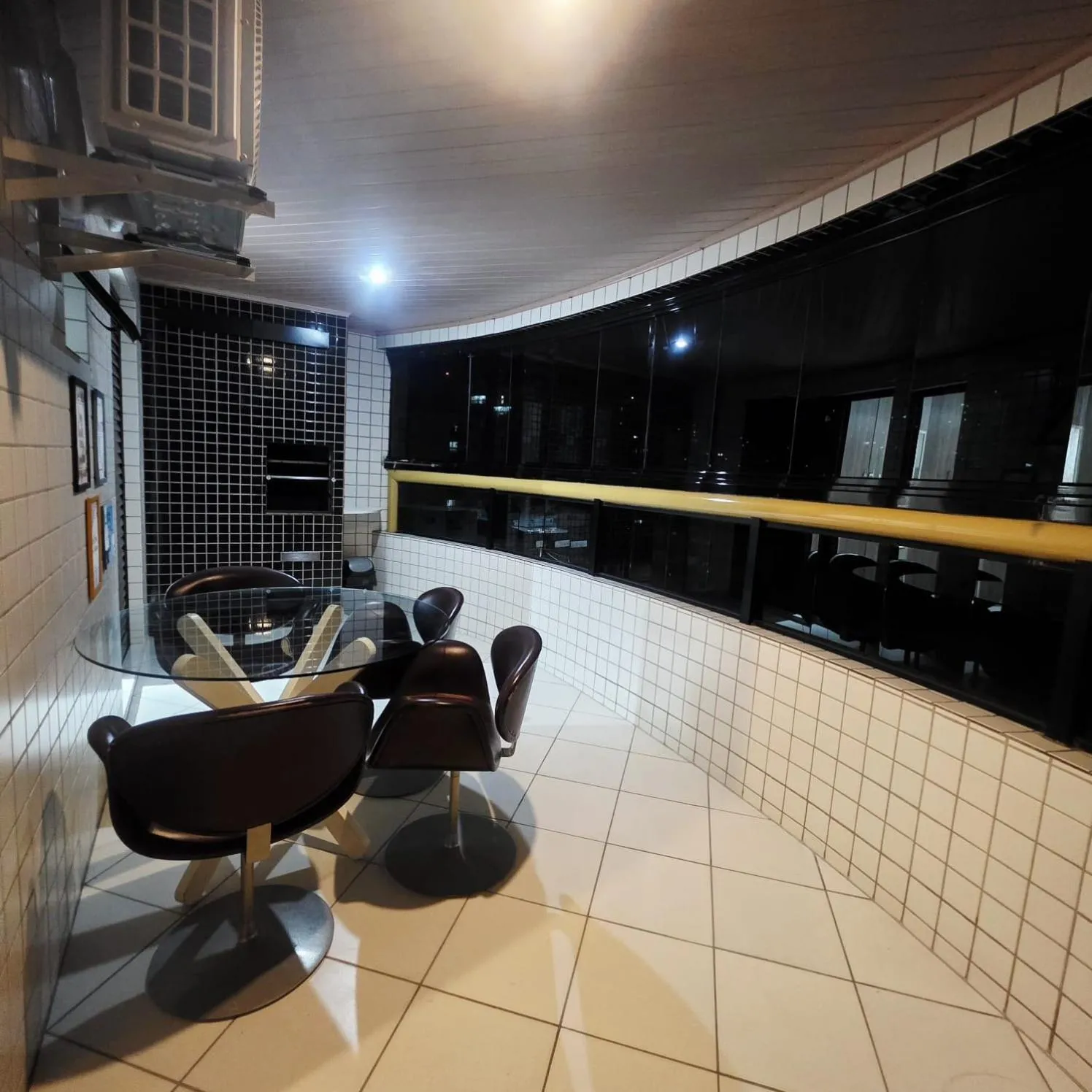 Apartamento na Guilhermina/PG