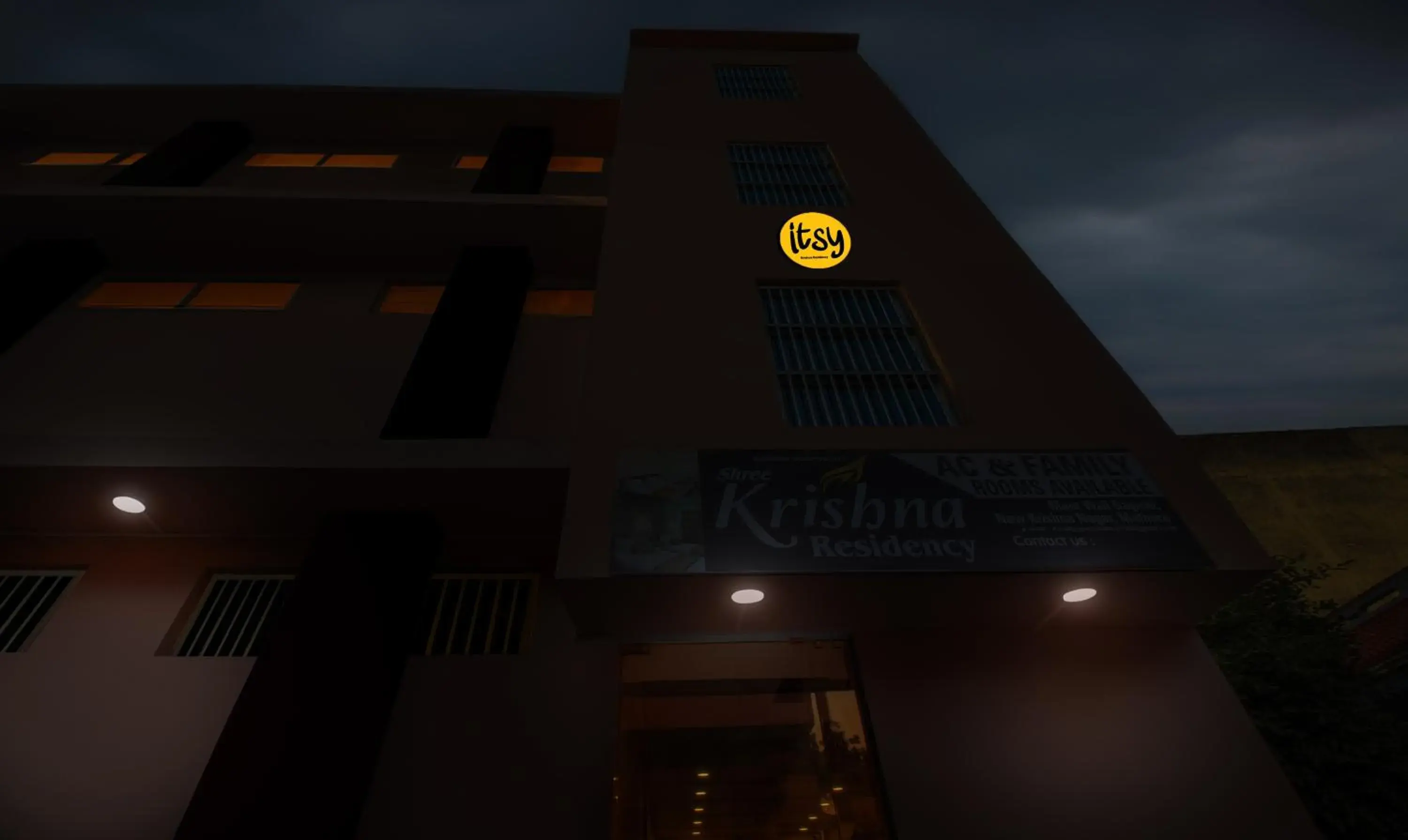 Property building in Itsy Hotels Krishna Residency, Govardhan Chauraha Property building in Itsy Hotels Krishna Residency, Govardhan Chauraha