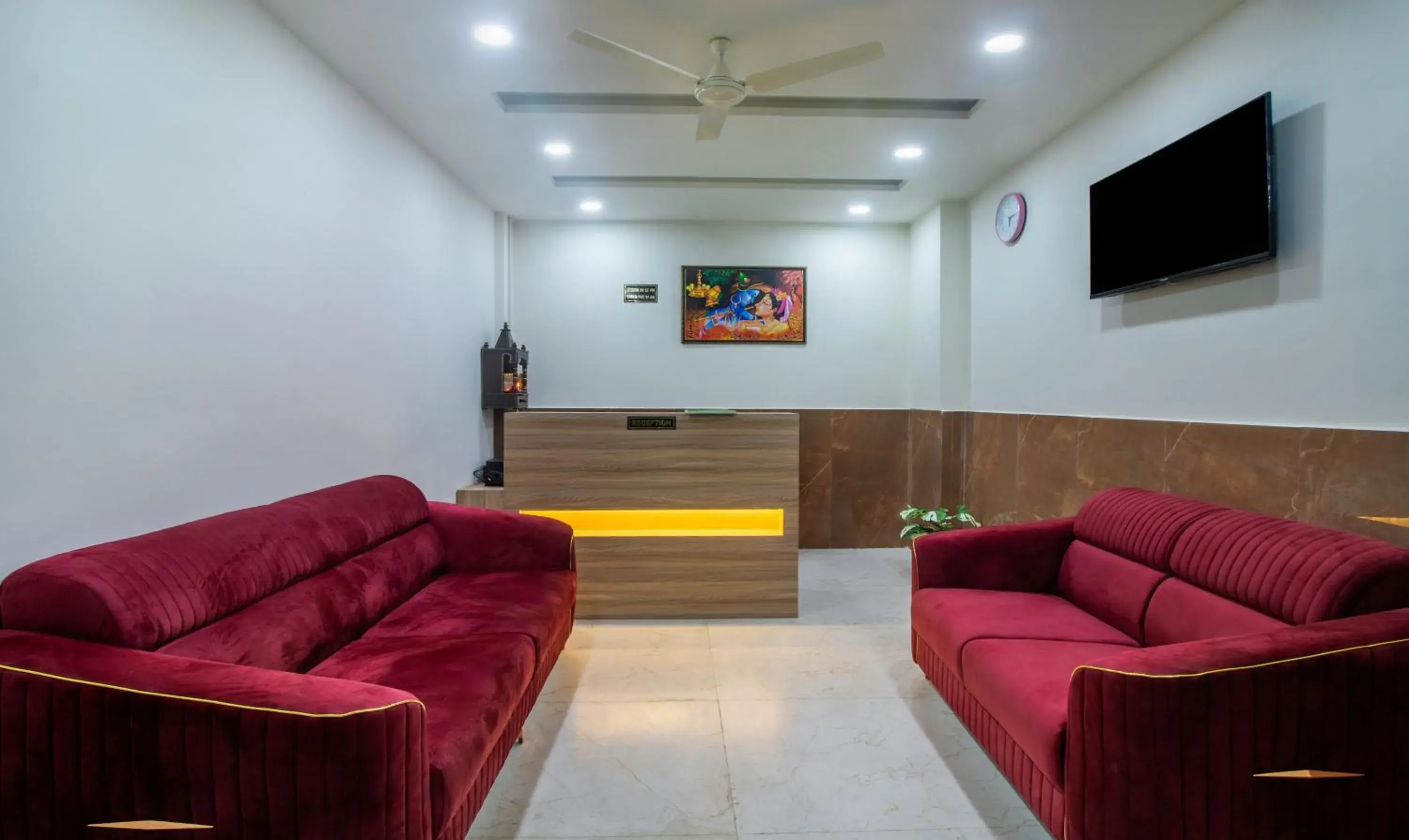 Lobby or reception in Itsy Hotels Krishna Residency, Govardhan Chauraha Lobby or reception in Itsy Hotels Krishna Residency, Govardhan Chauraha