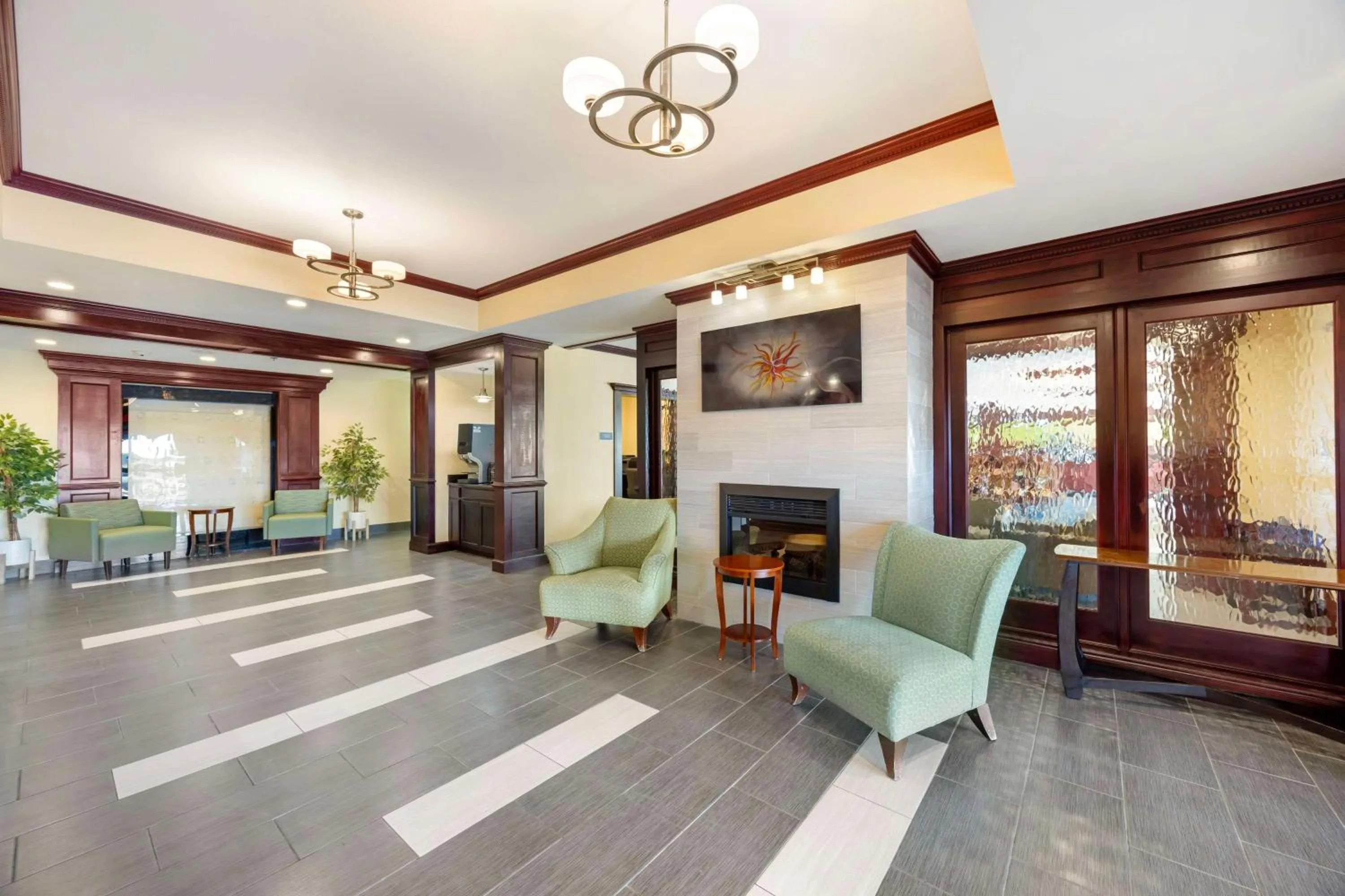 Lobby or reception in Best Western Plus Pratt