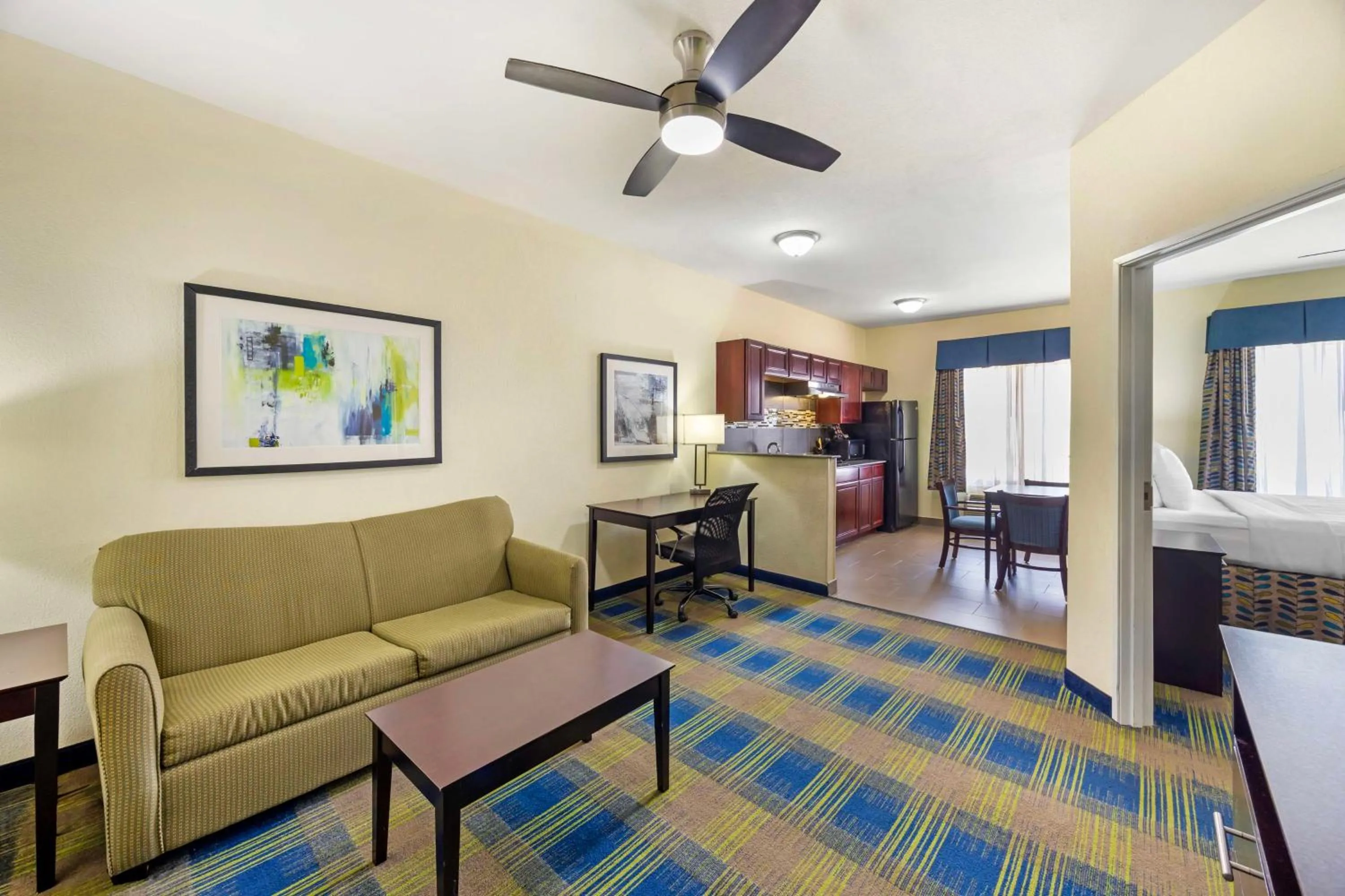 Bedroom in Best Western Plus Pratt