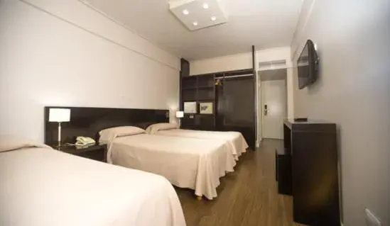 Bed in Hotel Versailles Bed in Hotel Versailles