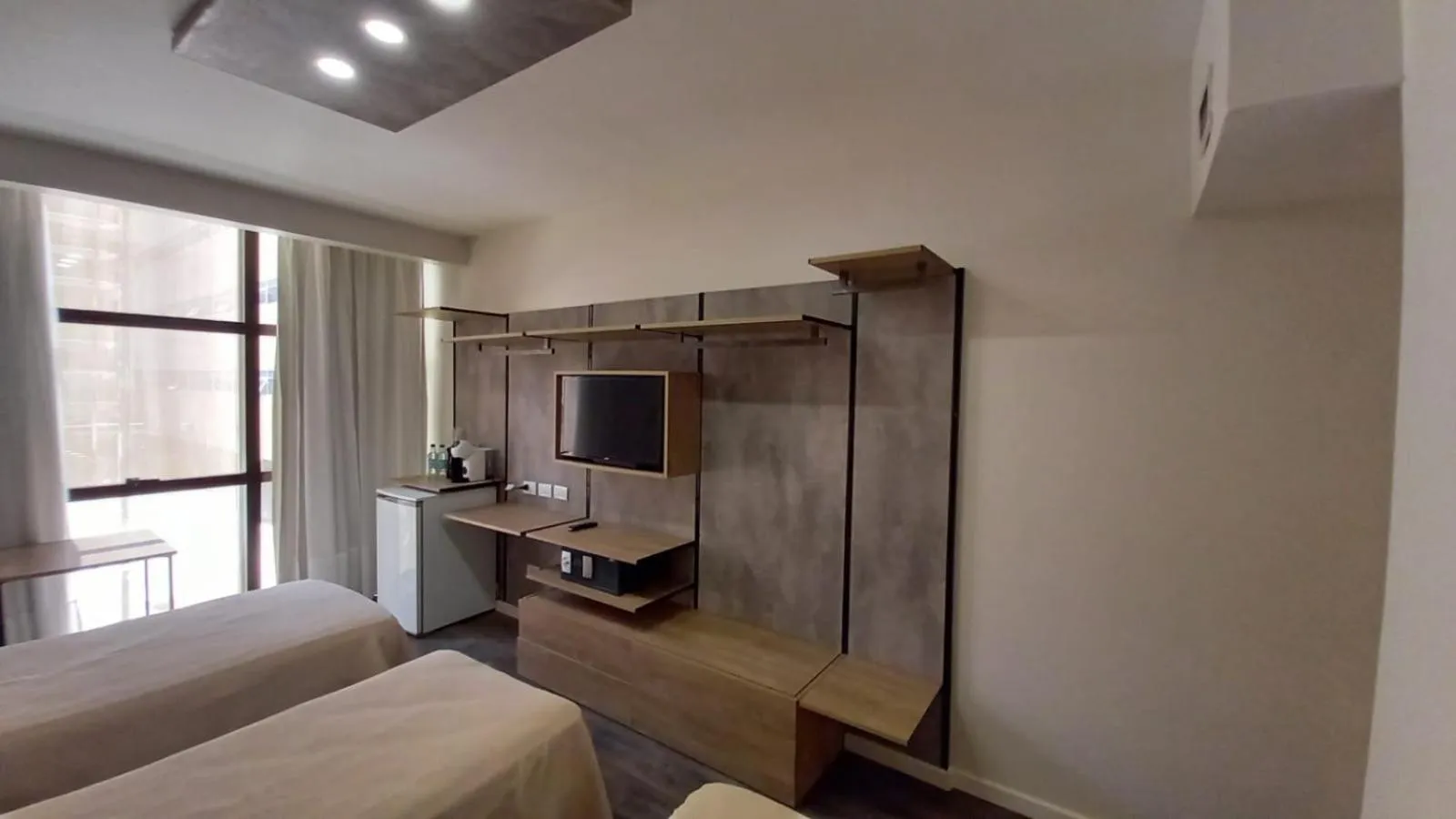 Bedroom, Bed in Hotel Versailles