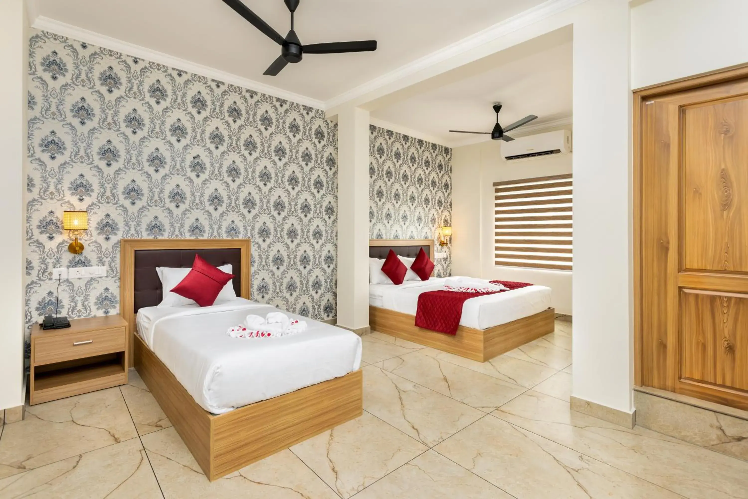 Family Double Room in ESAA Airport Hotel Family Double Room in ESAA Airport Hotel