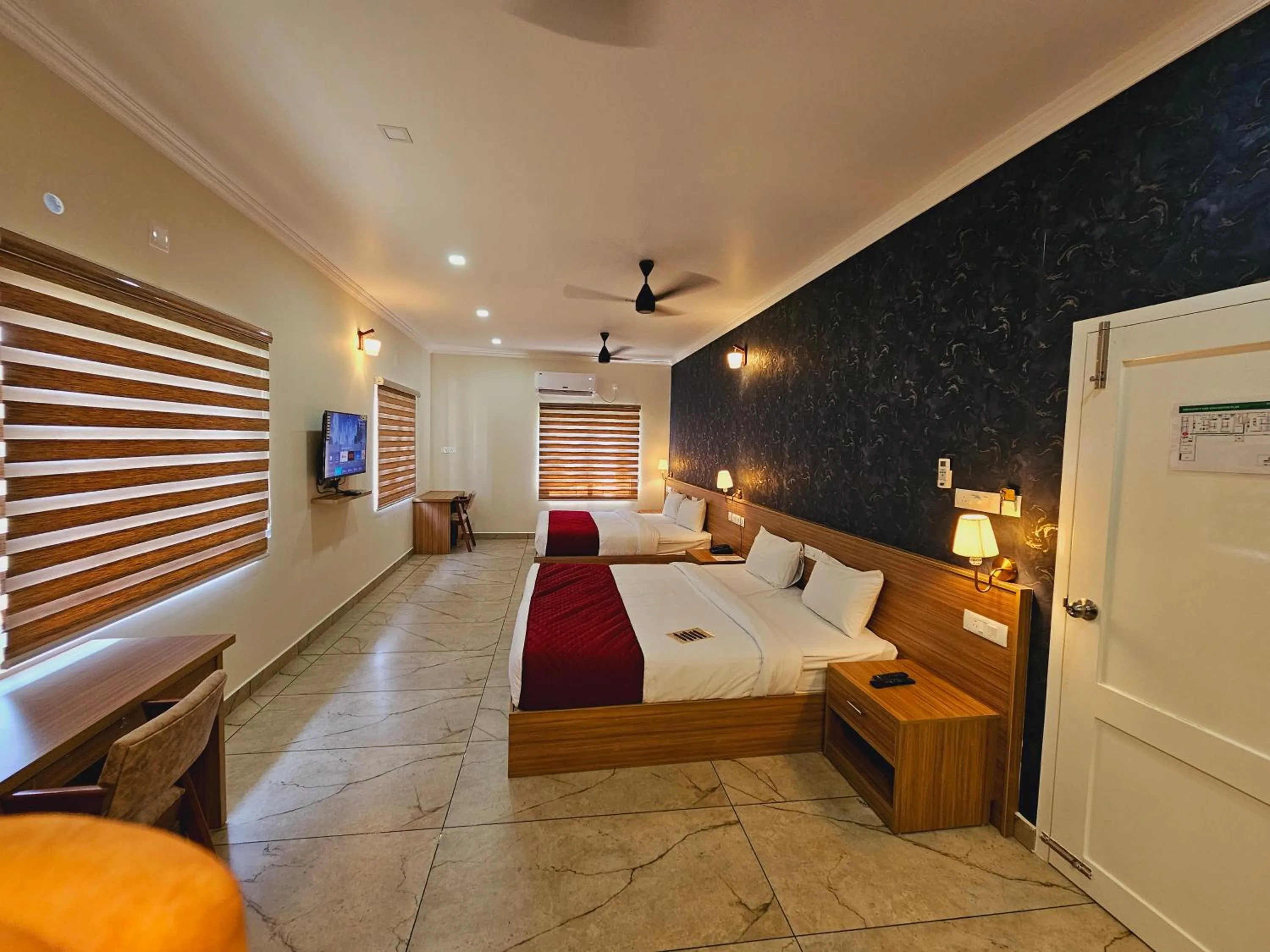 Family, Bed in ESAA Airport Hotel