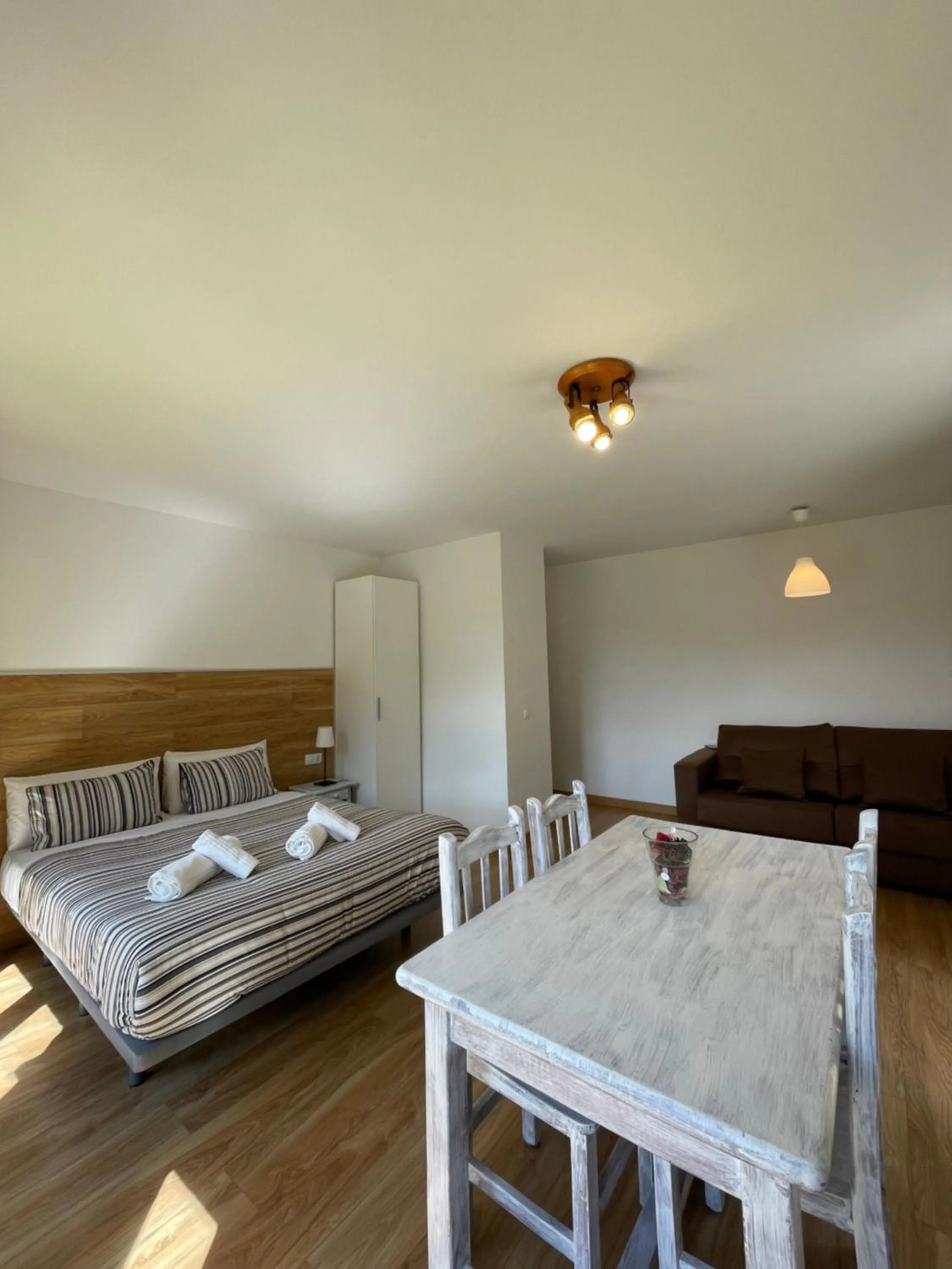 Bed in Aparthotel Sant Andreu