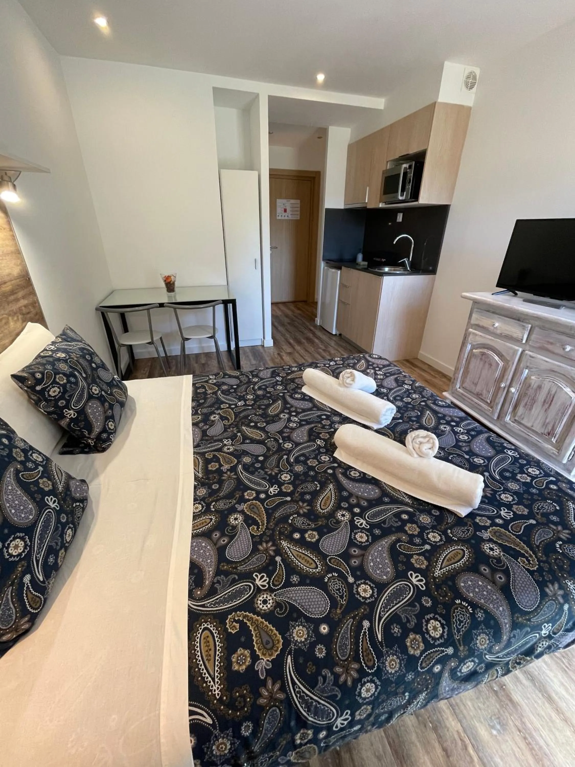 Photo of the whole room, Bed in Aparthotel Sant Andreu