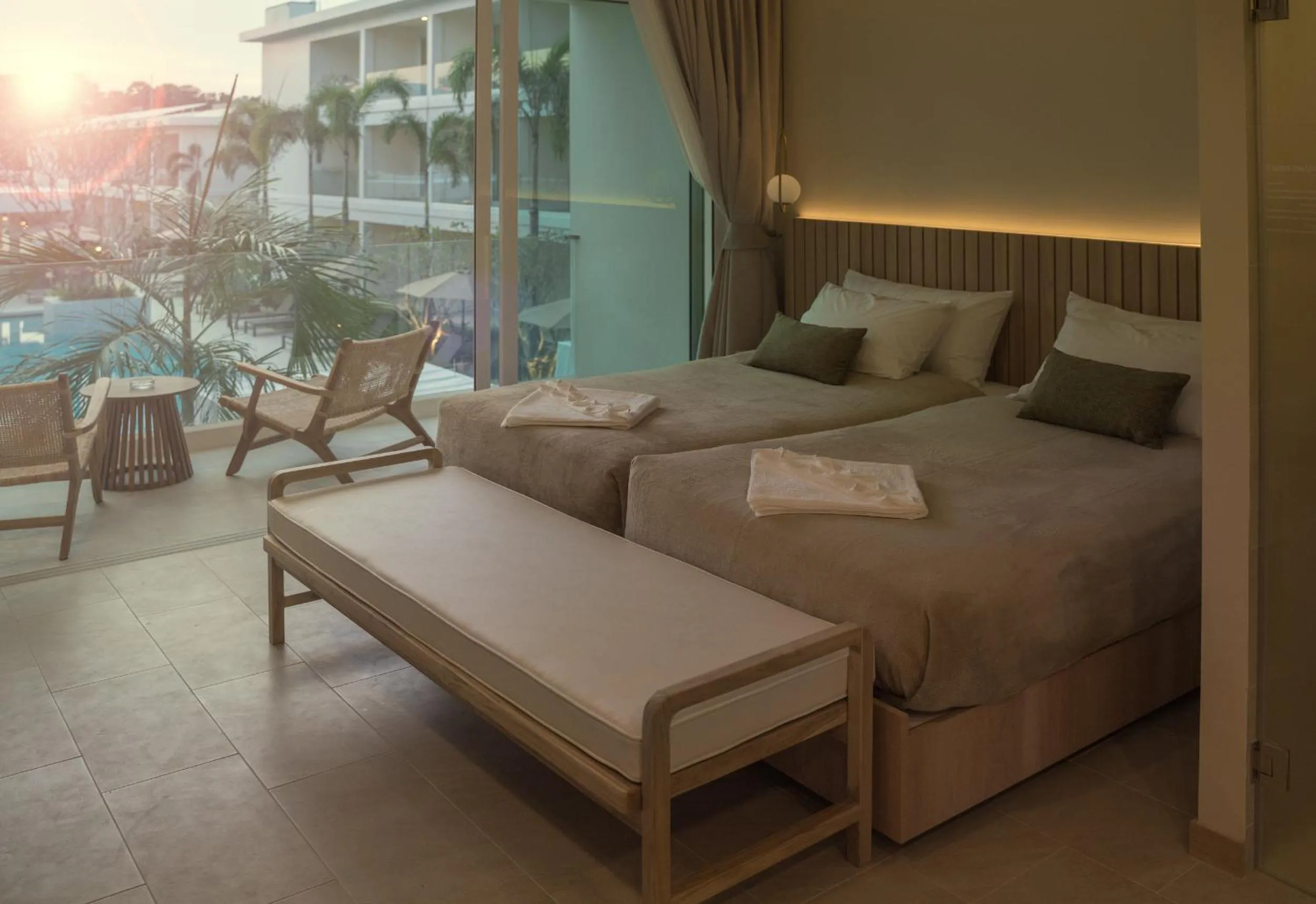 Bed in Niranapa Boutique Resort