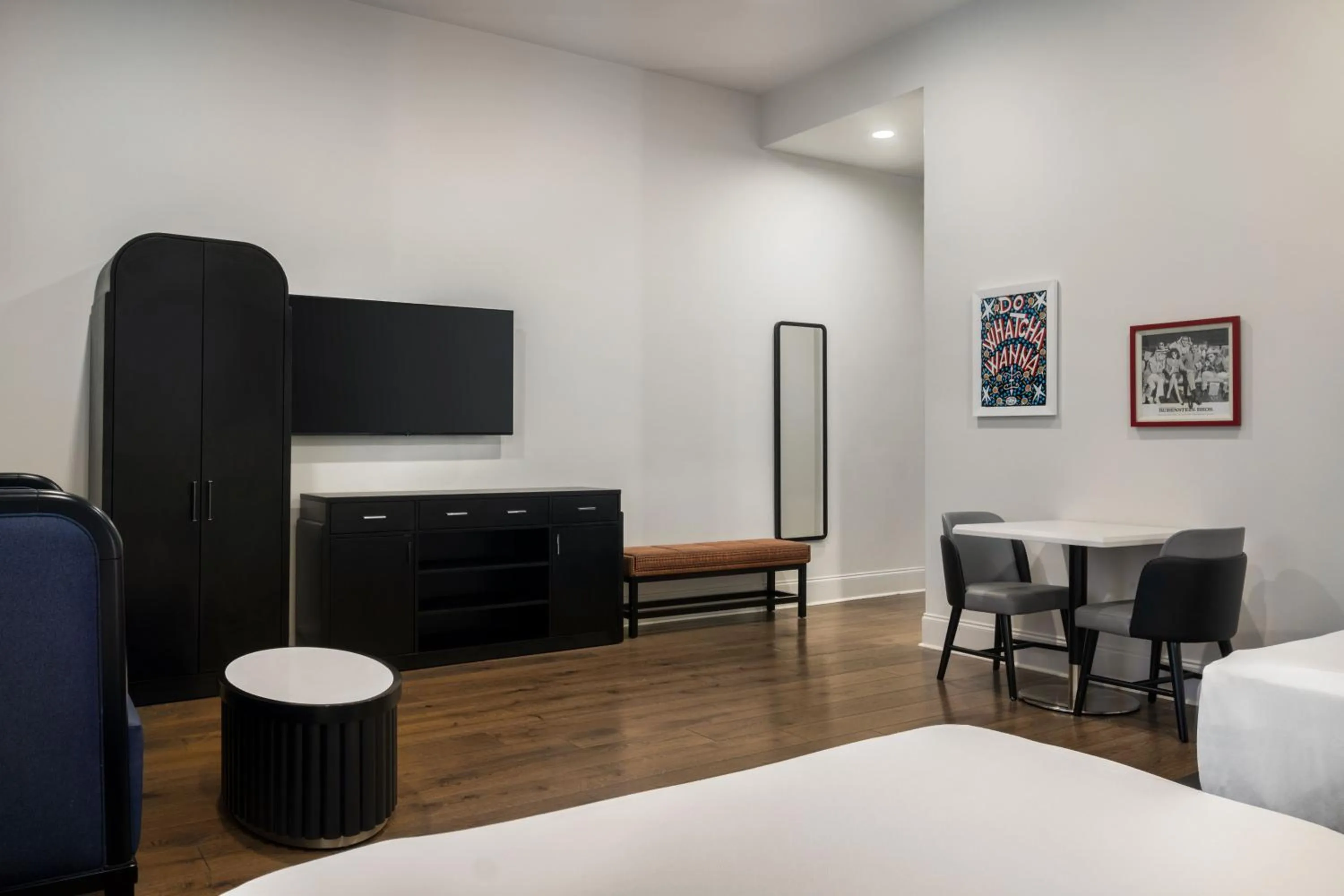 Bed in The Rubenstein Hotel