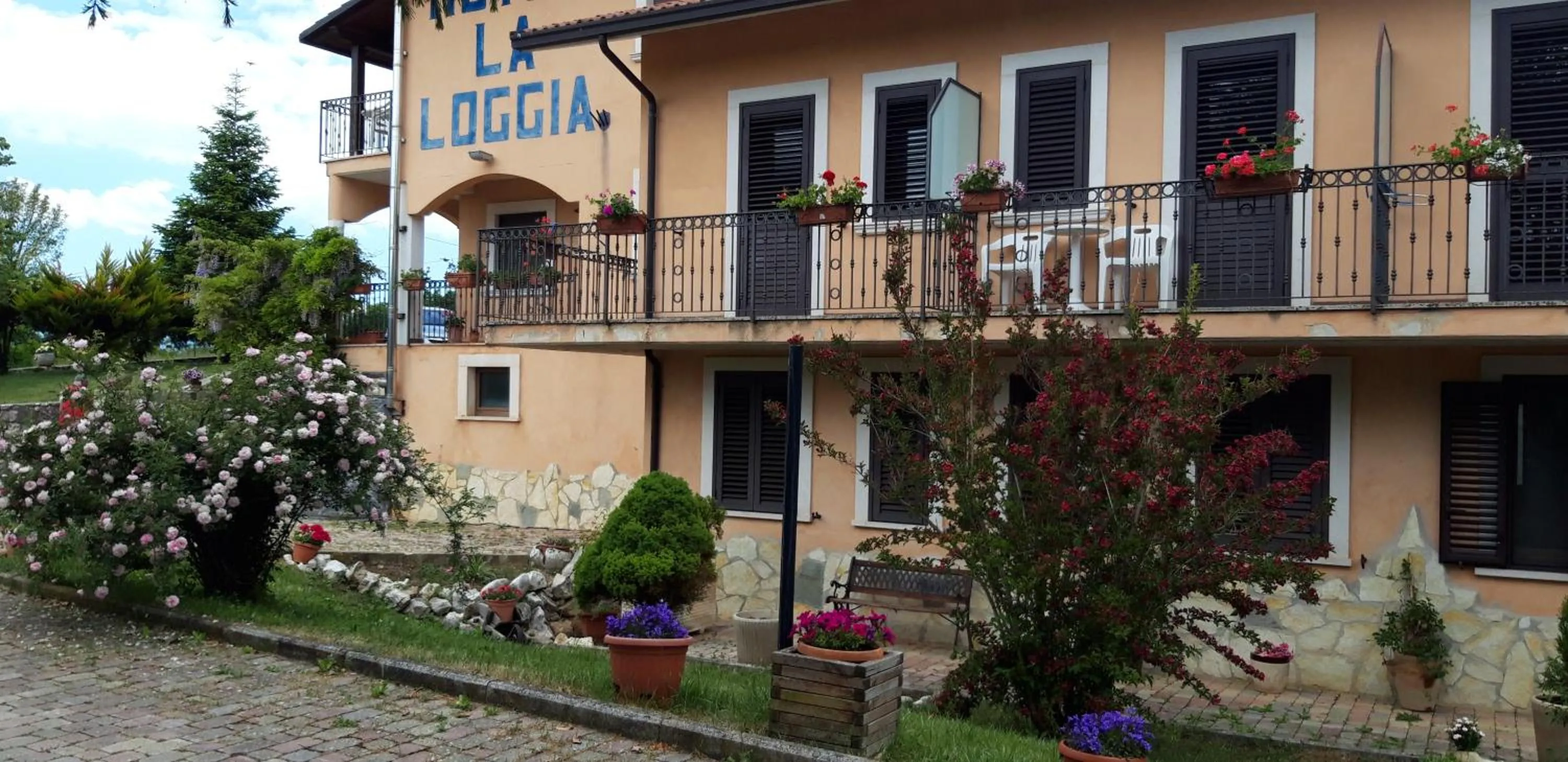 Hotel LA LOGGIA