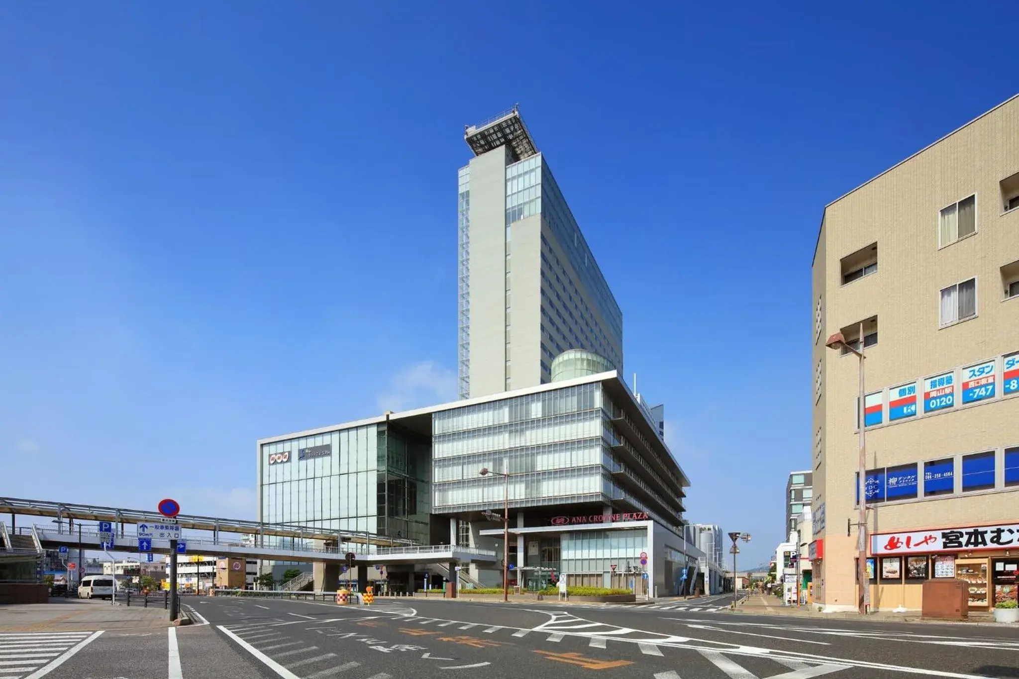 Property building in ANA Crowne Plaza Okayama by IHG Property building in ANA Crowne Plaza Okayama by IHG