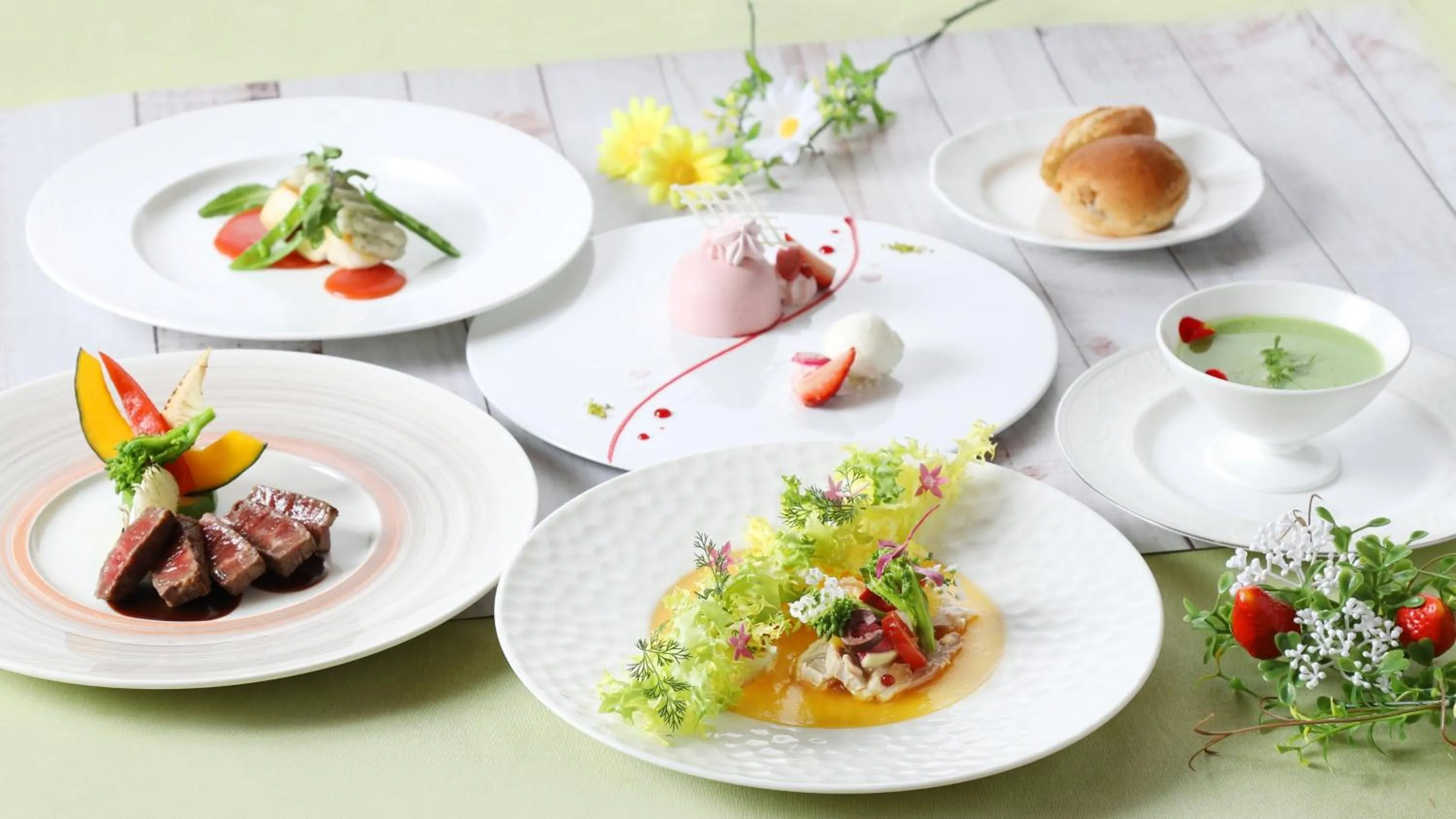 Restaurant/places to eat in ANA Crowne Plaza Okayama by IHG