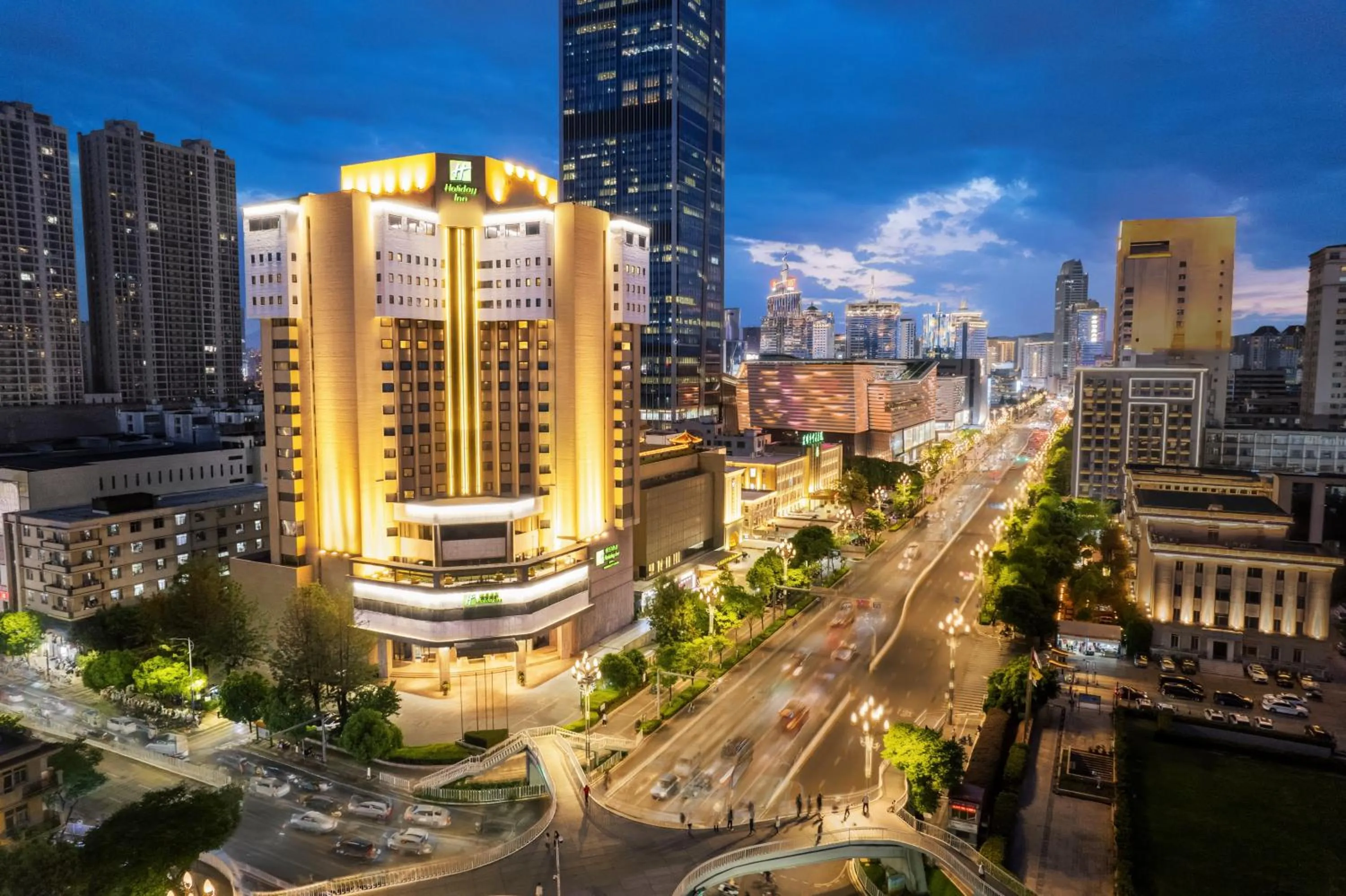 Property building in Holiday Inn Kunming City Centre by IHG