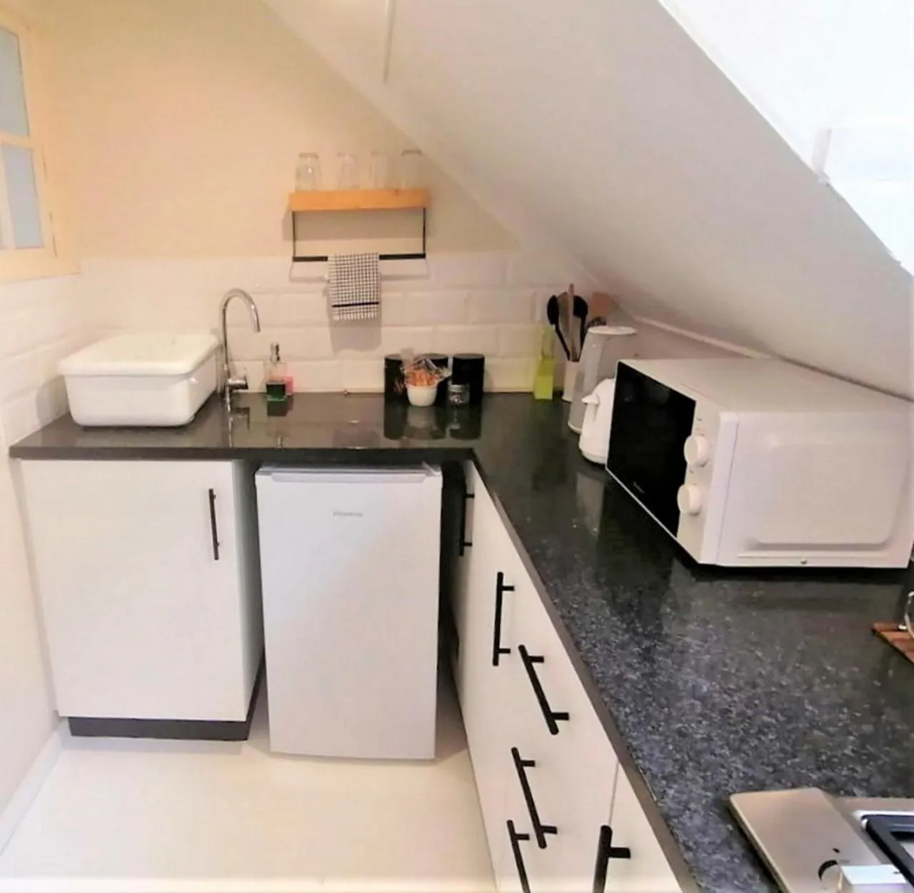 Kitchen or kitchenette in Gateside Guesthouse