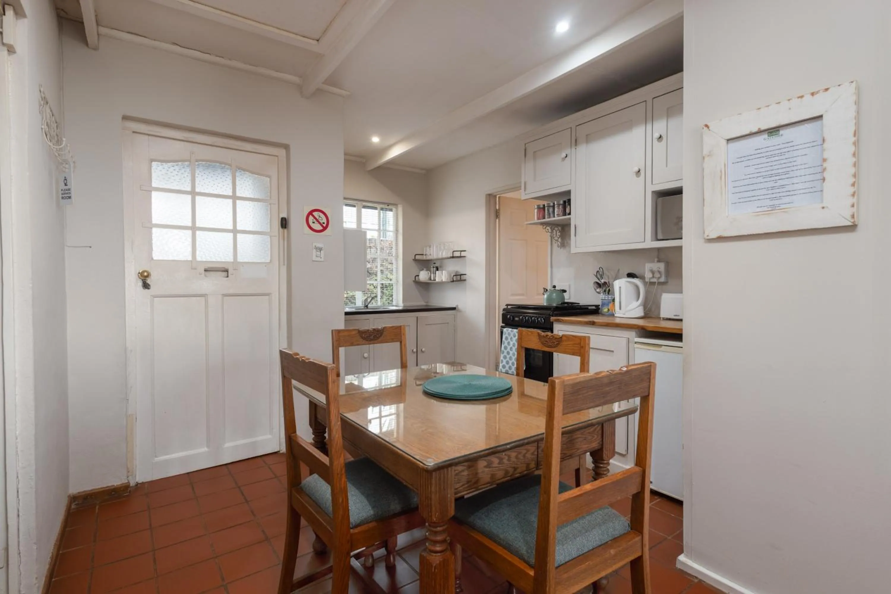 Dining area in Gateside Guesthouse
