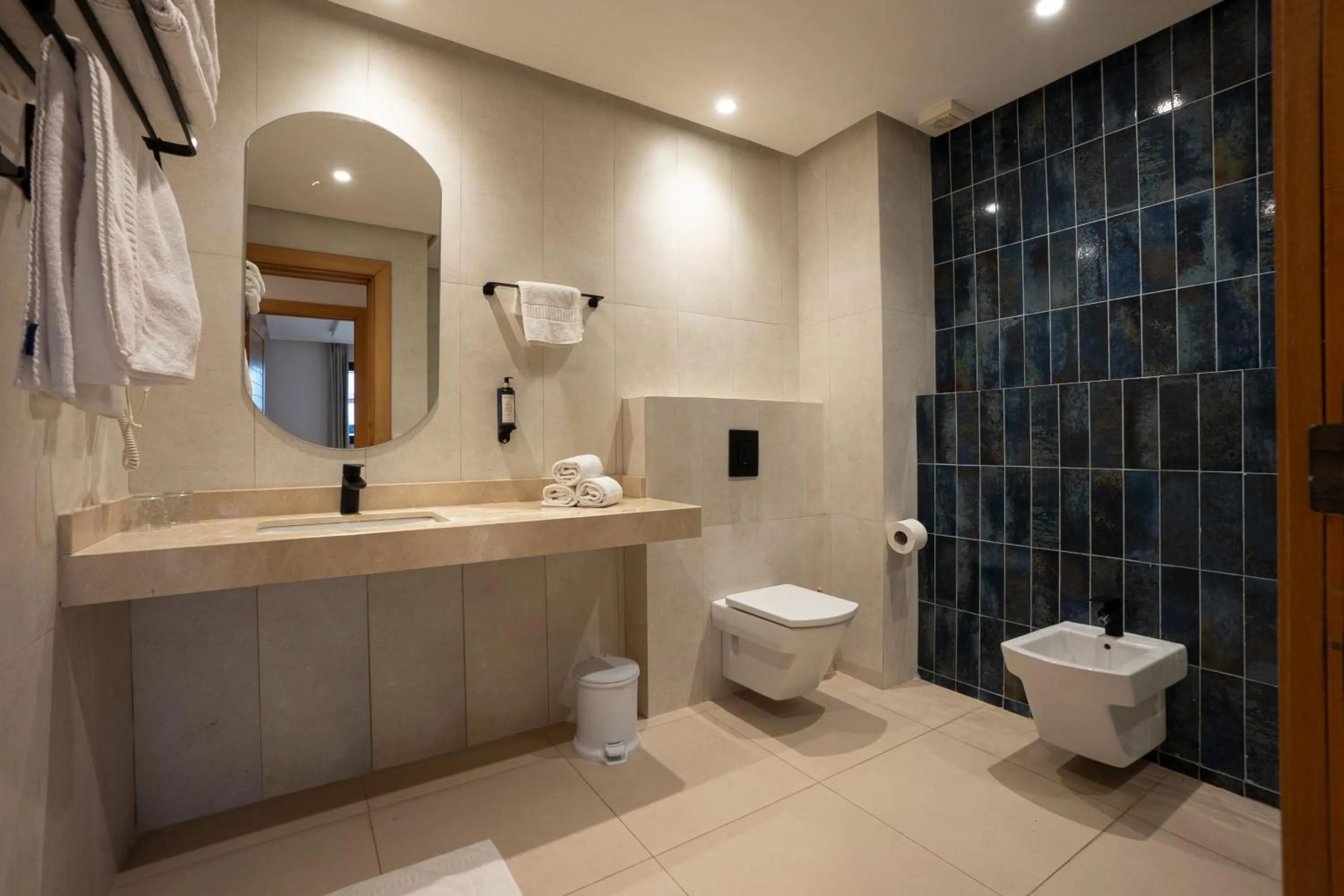 Shower in Atlantic Palm Beach