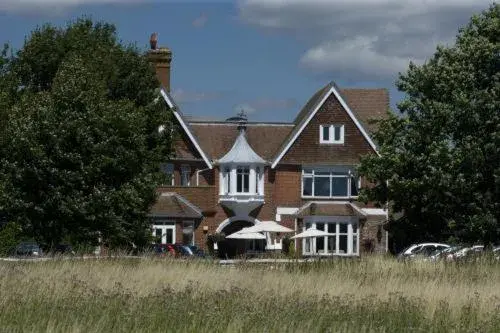 Facade/entrance in Hickstead Hotel Facade/entrance in Hickstead Hotel