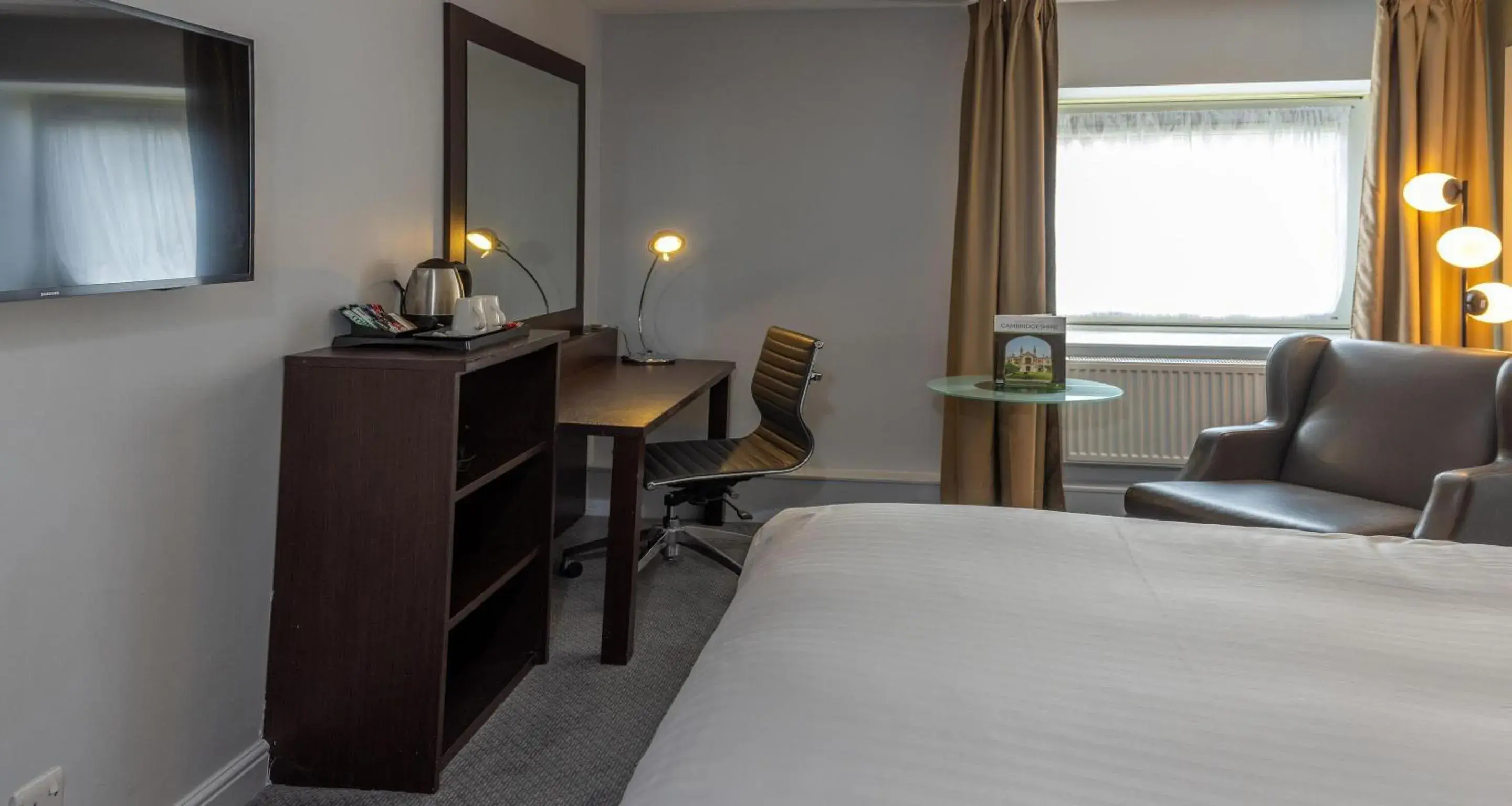 Bedroom, Bed in Cambridge Bar Hill Hotel, BW Signature Collection Bedroom, Bed in Cambridge Bar Hill Hotel, BW Signature Collection