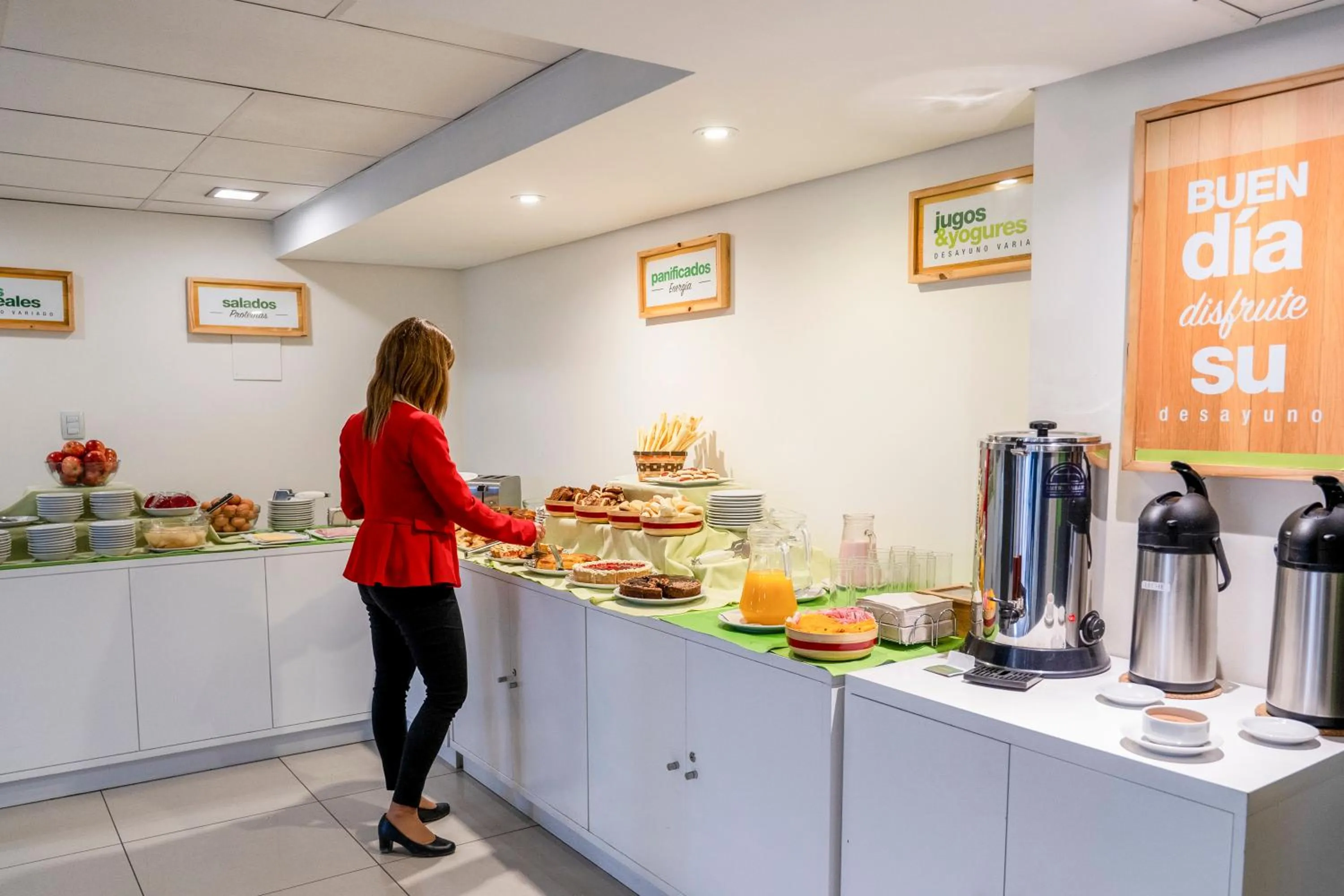 Food and drinks in Hotel NEU 354